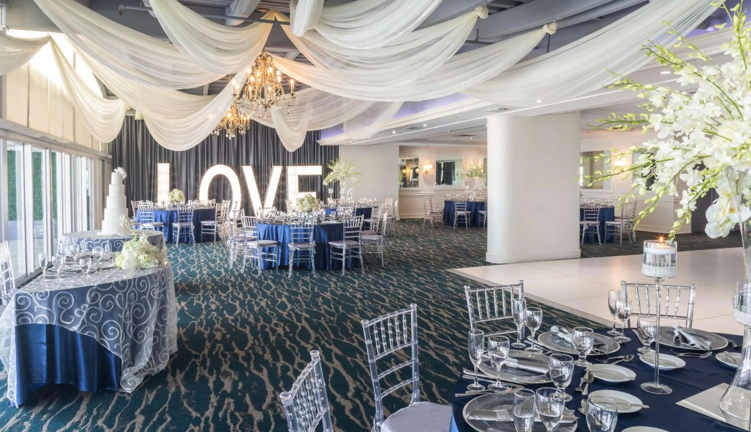 Meeting/conference room in DoubleTree by Hilton Grand Hotel Biscayne Bay