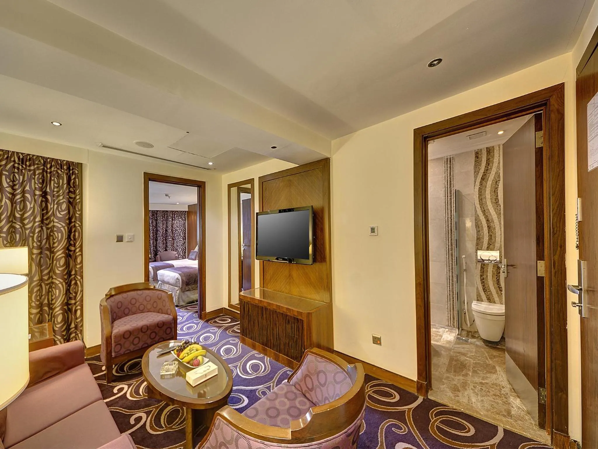 TV and multimedia in Elaf Kinda Hotel