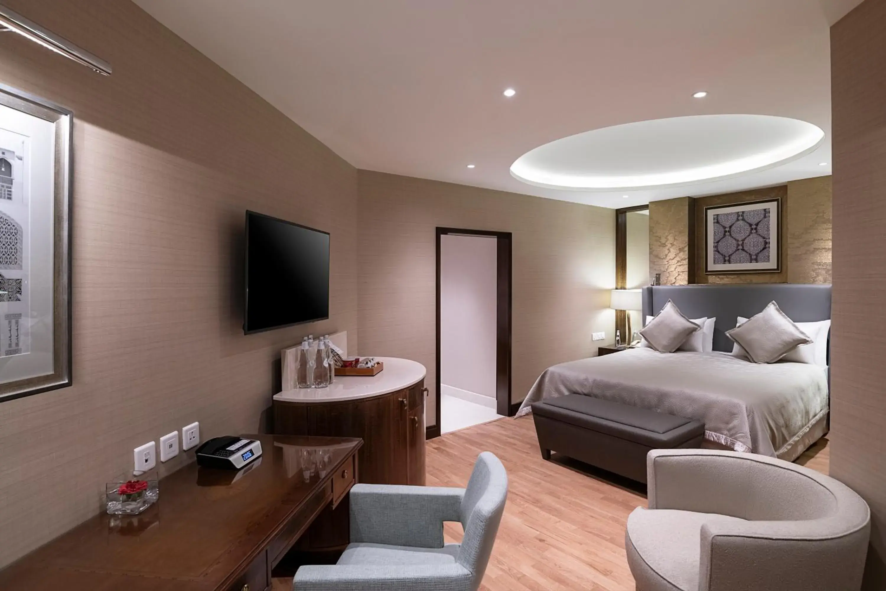 Bed in The Oberoi Madina المدينة أوبروي Bed in The Oberoi Madina المدينة أوبروي