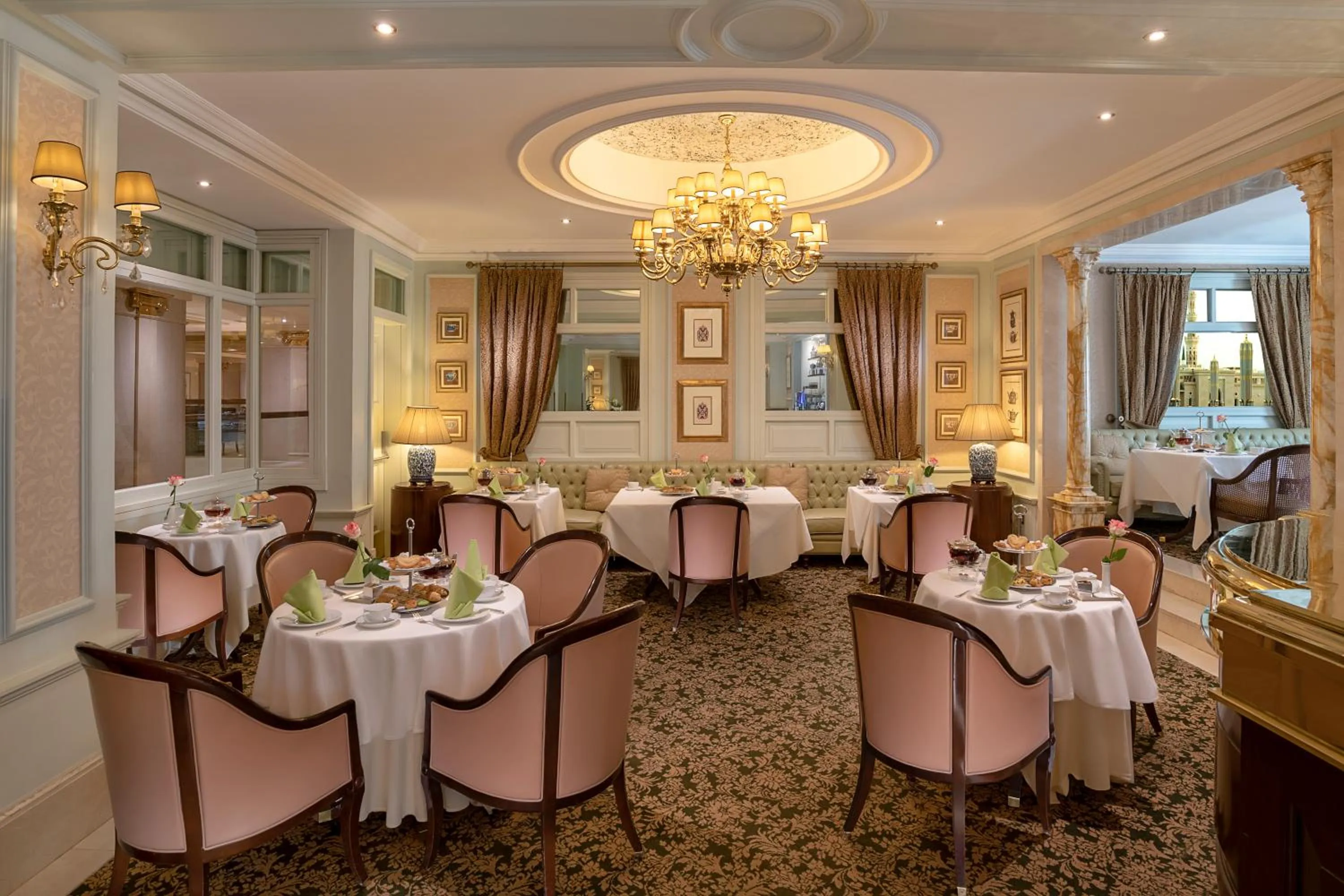 Restaurant/places to eat in The Oberoi Madina المدينة أوبروي