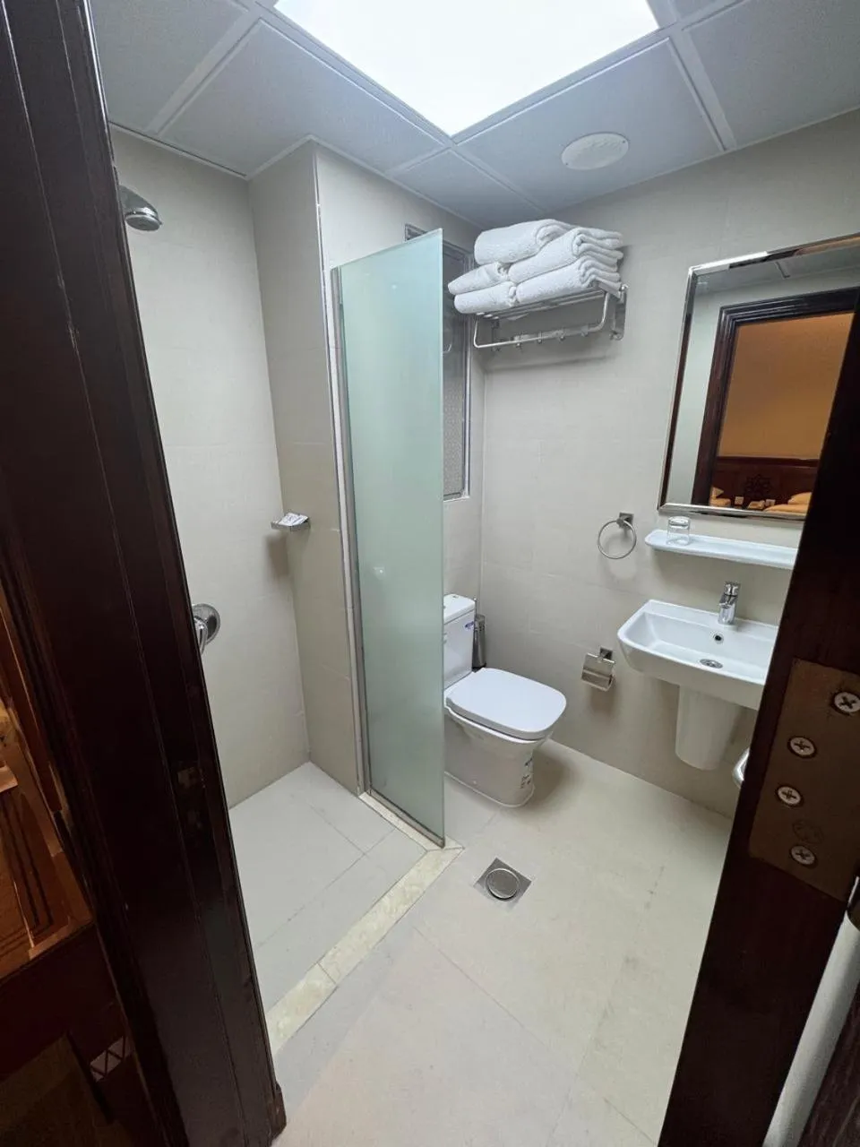 Shower in Rotana Al Mesk Hotel