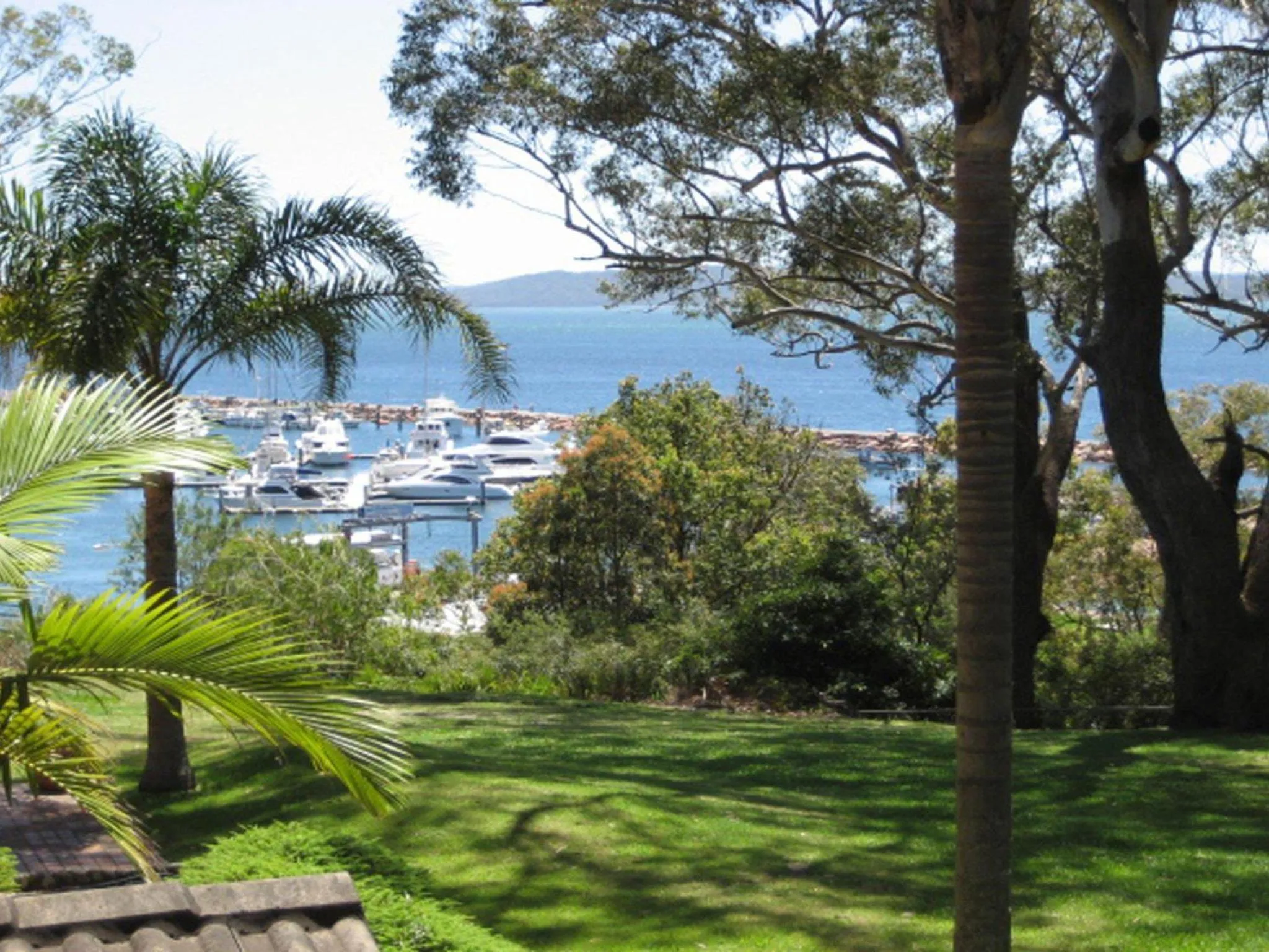 Sailfish, 4,46 Magnus Street- Unit with water views and close to town
