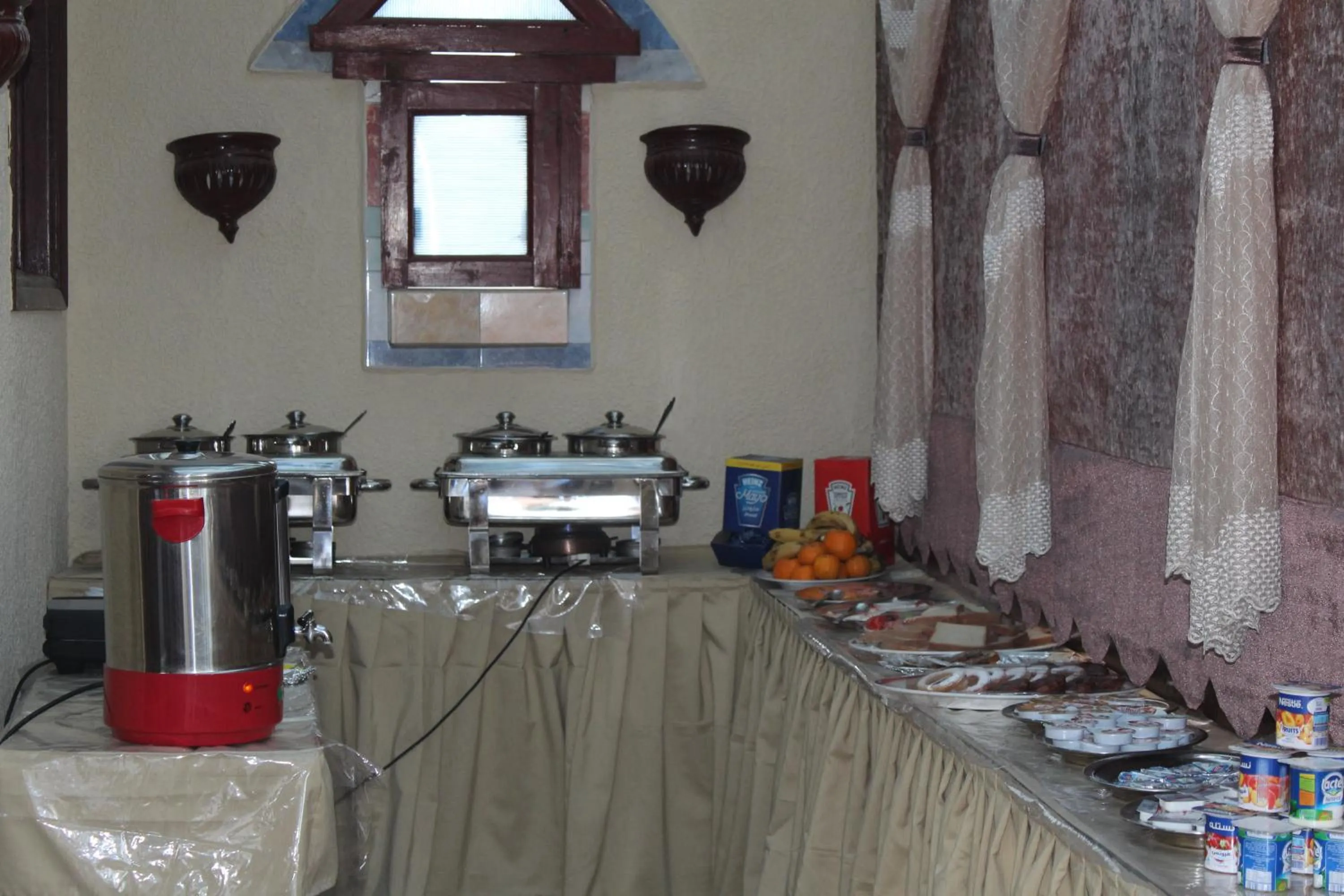 Restaurant/places to eat in Osiris Hotel Cairo