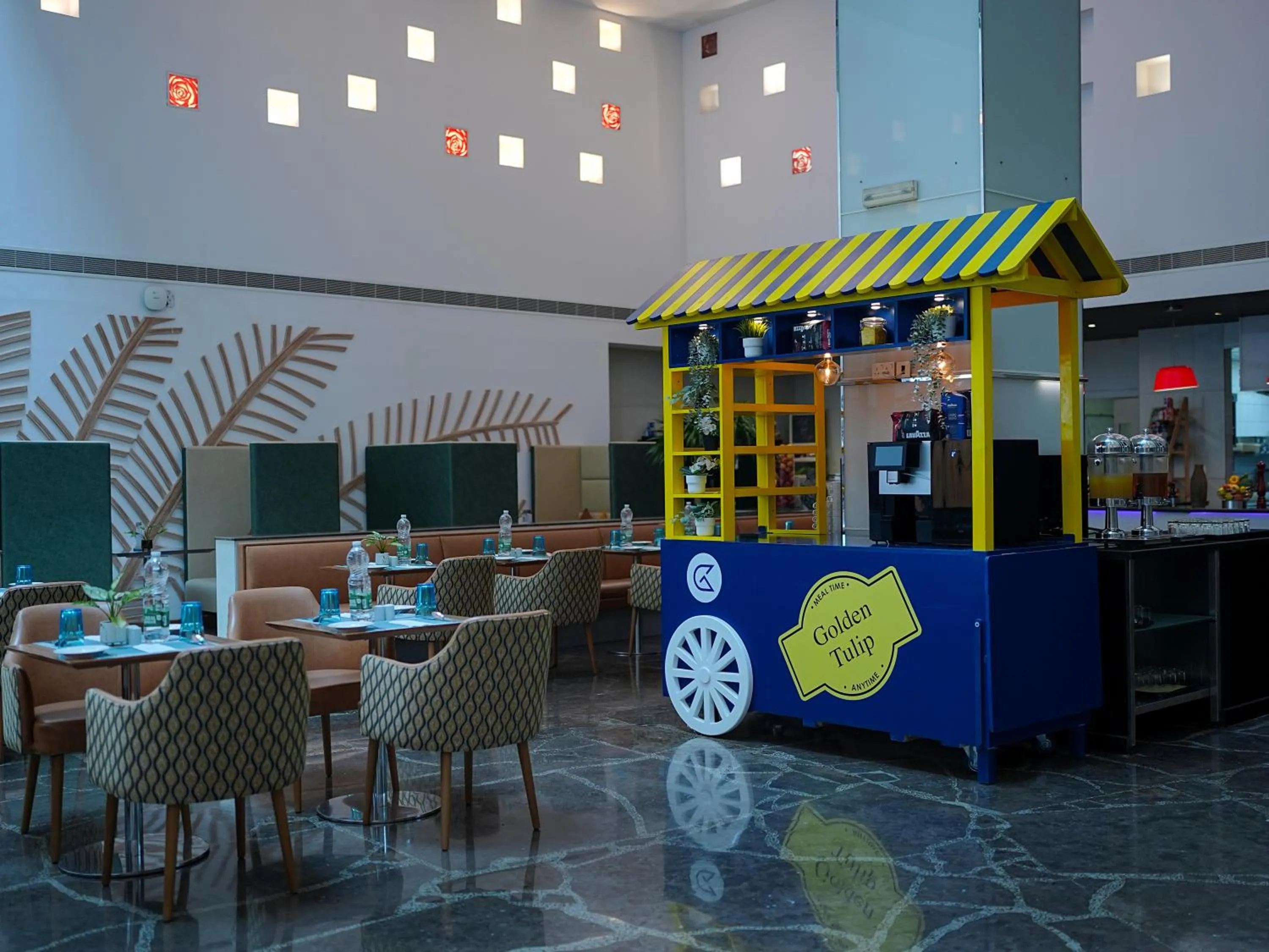 Restaurant/places to eat in Golden Tulip Muscat