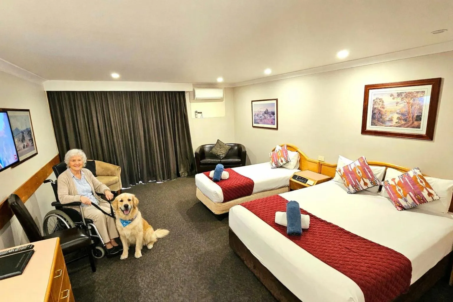 Property building in Hilltops Retreat Motor Inn