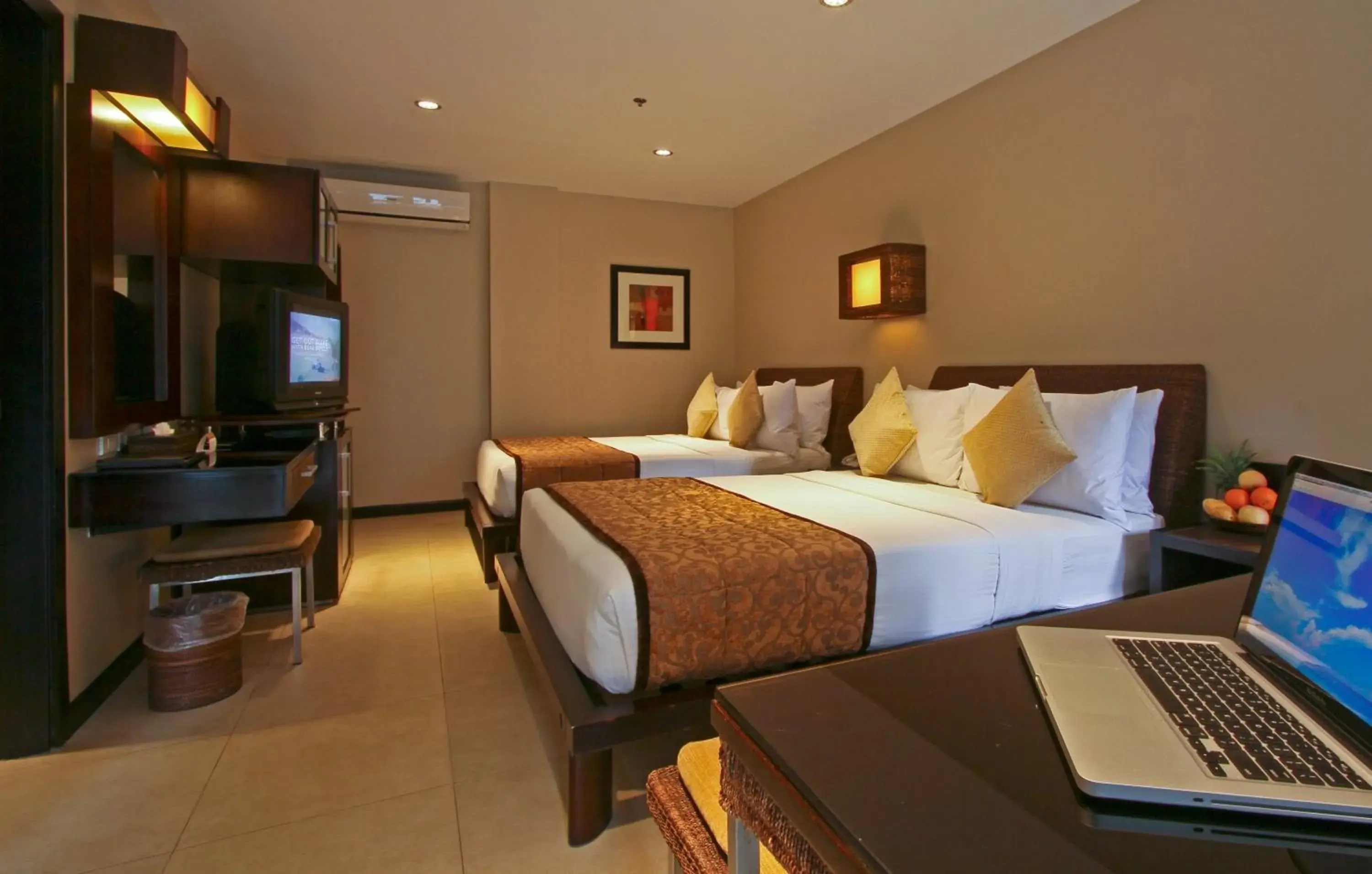 Bed in Two Seasons Boracay Resort Bed in Two Seasons Boracay Resort