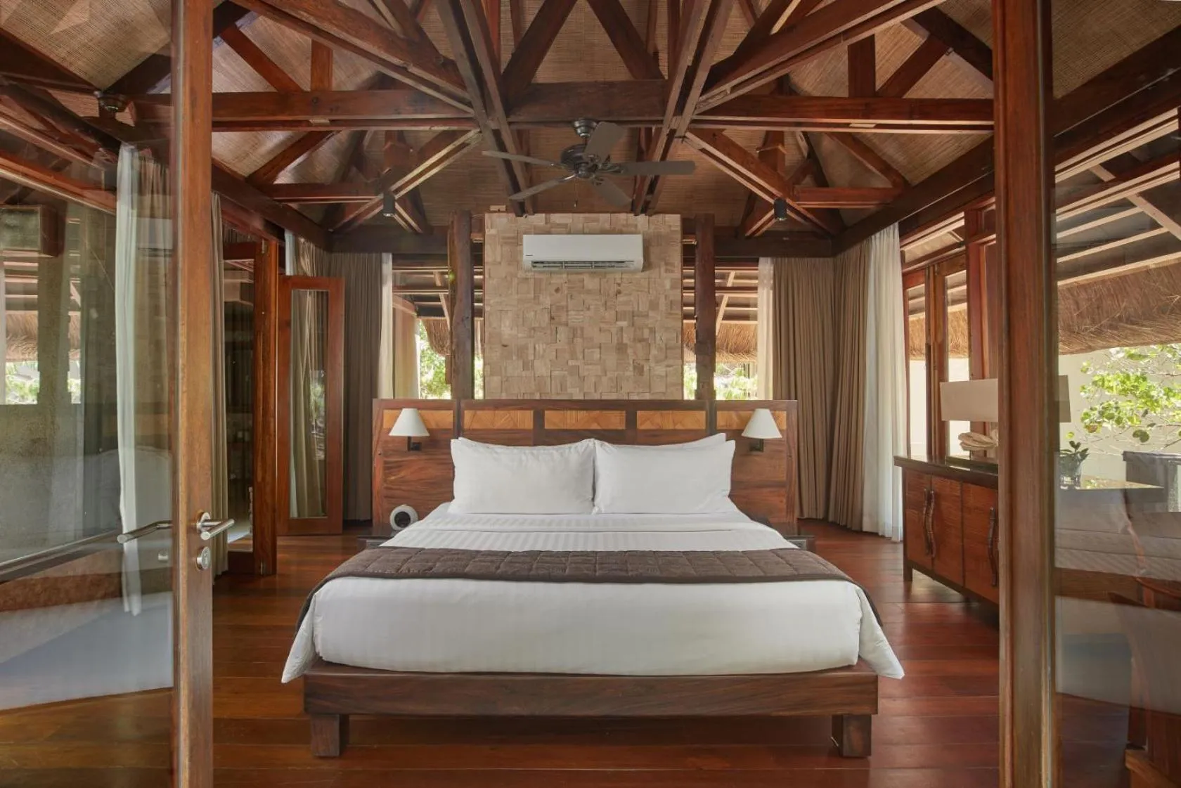 Bed in Two Seasons Coron Island Resort