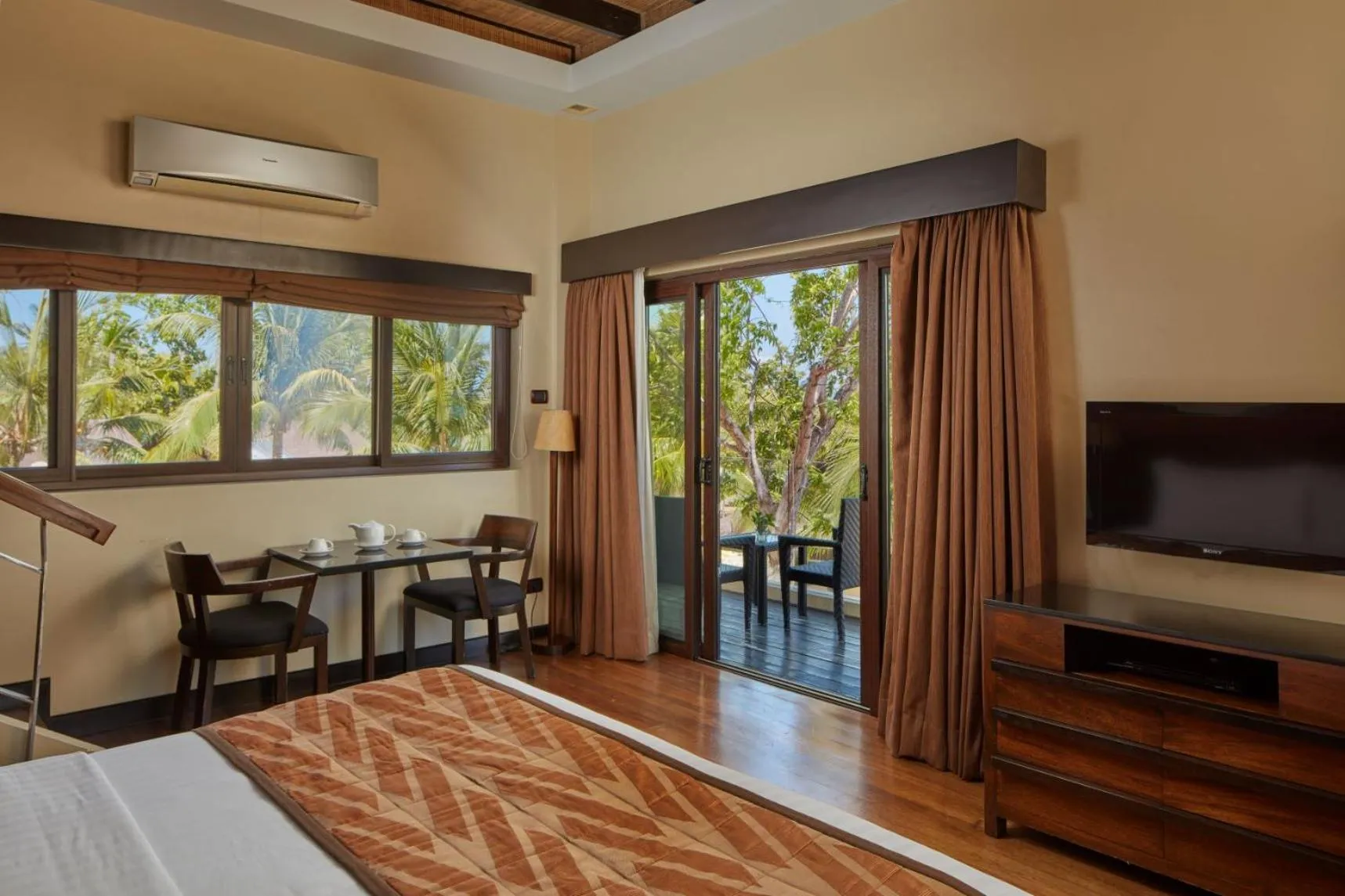 View (from property/room), Bed in Two Seasons Coron Island Resort