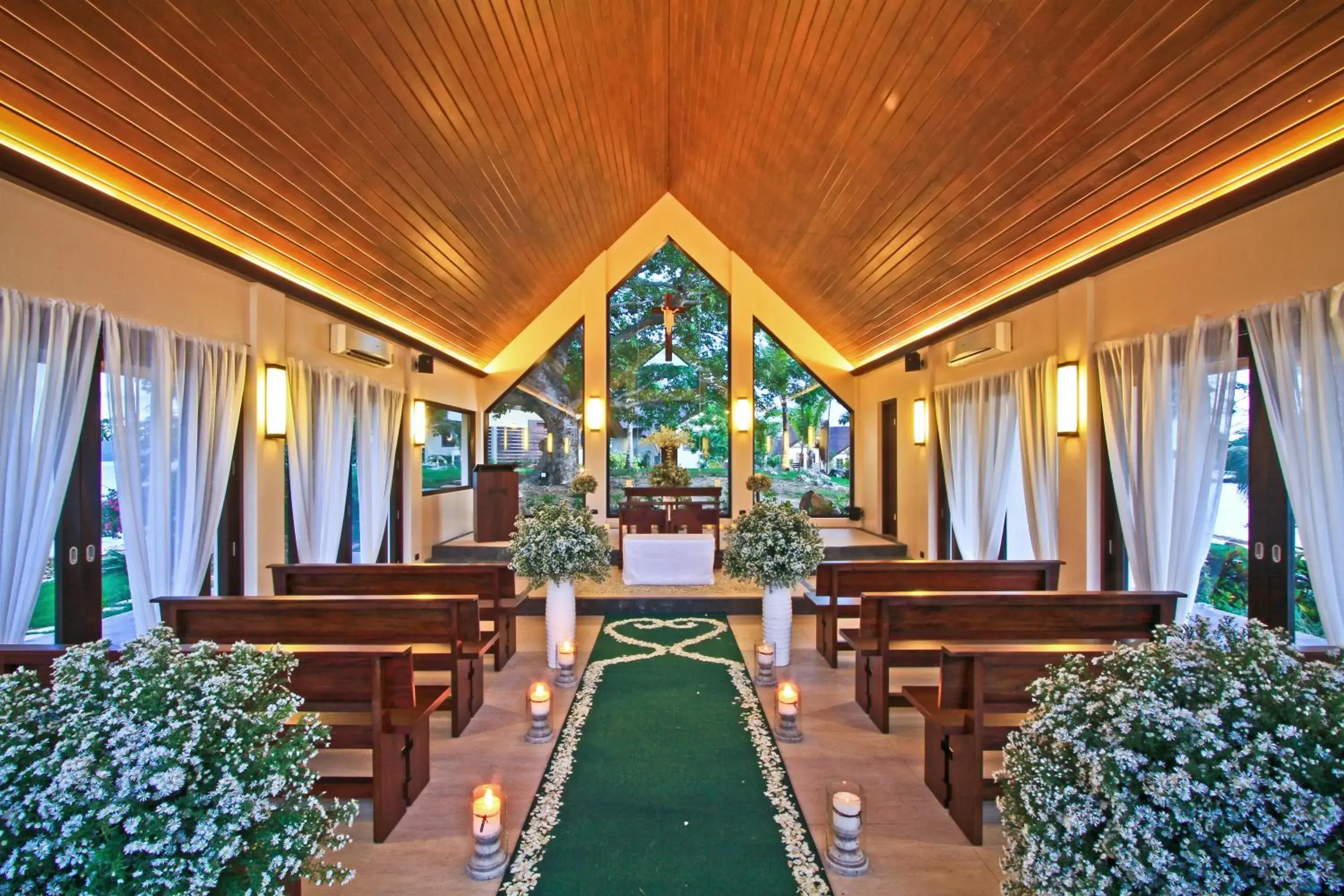 Facade/entrance in Two Seasons Coron Island Resort Facade/entrance in Two Seasons Coron Island Resort