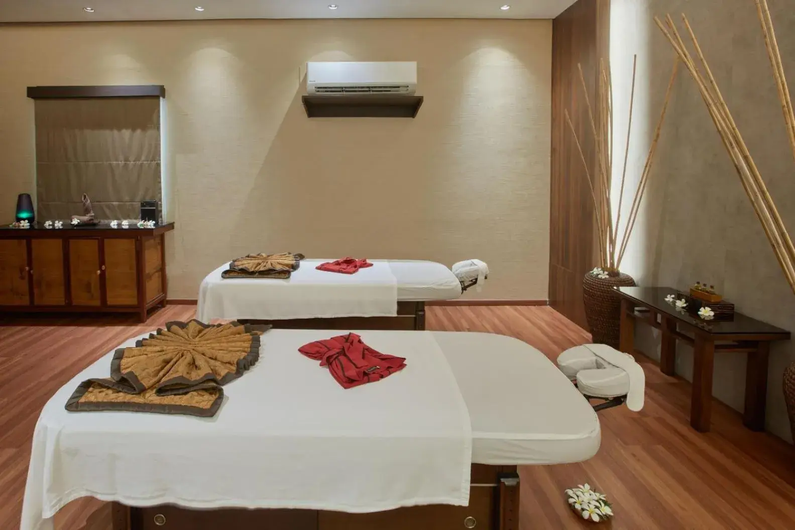 Spa and wellness centre/facilities, Bed in Two Seasons Coron Island Resort Spa and wellness centre/facilities, Bed in Two Seasons Coron Island Resort