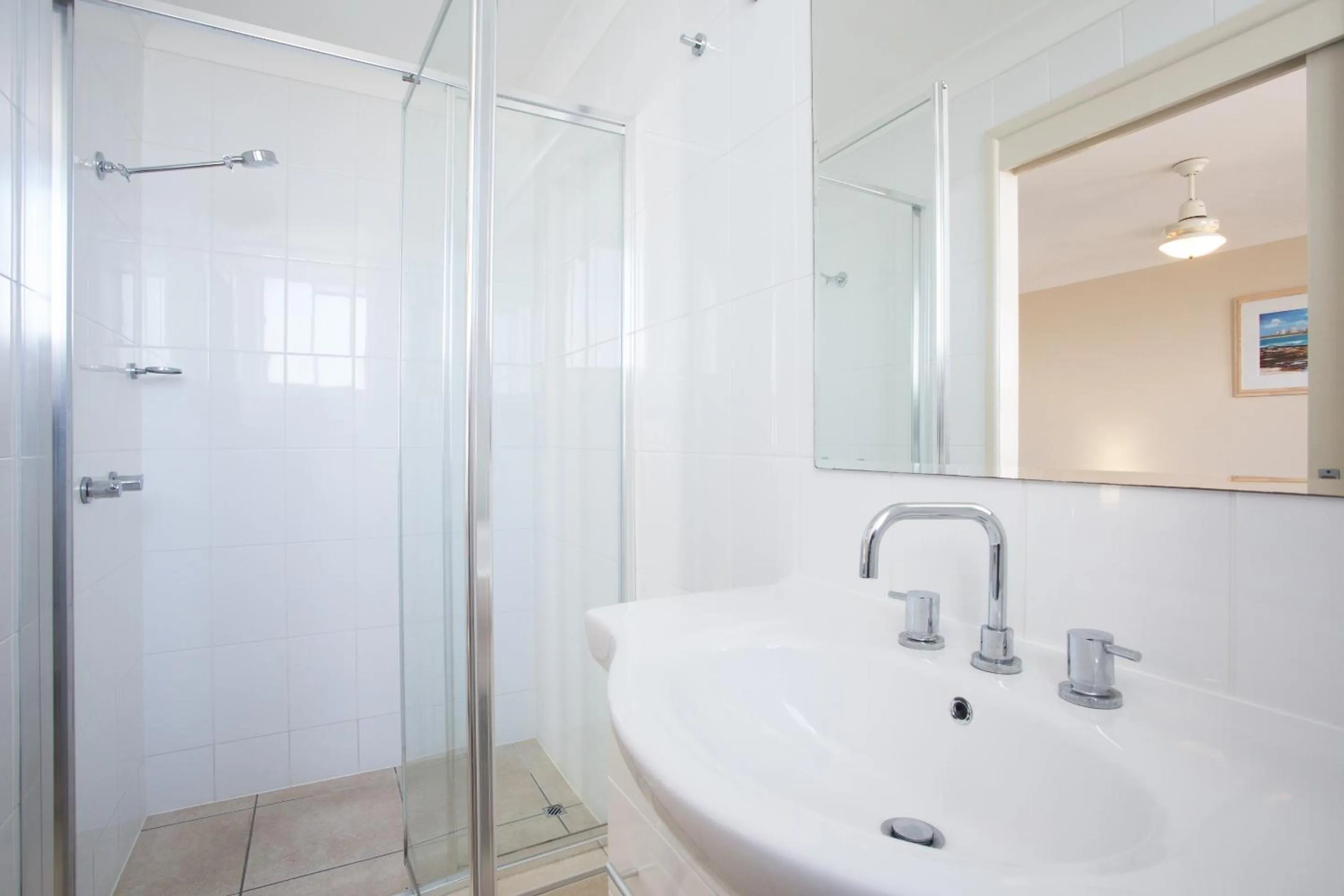 Bathroom in Headland Tropicana Resort