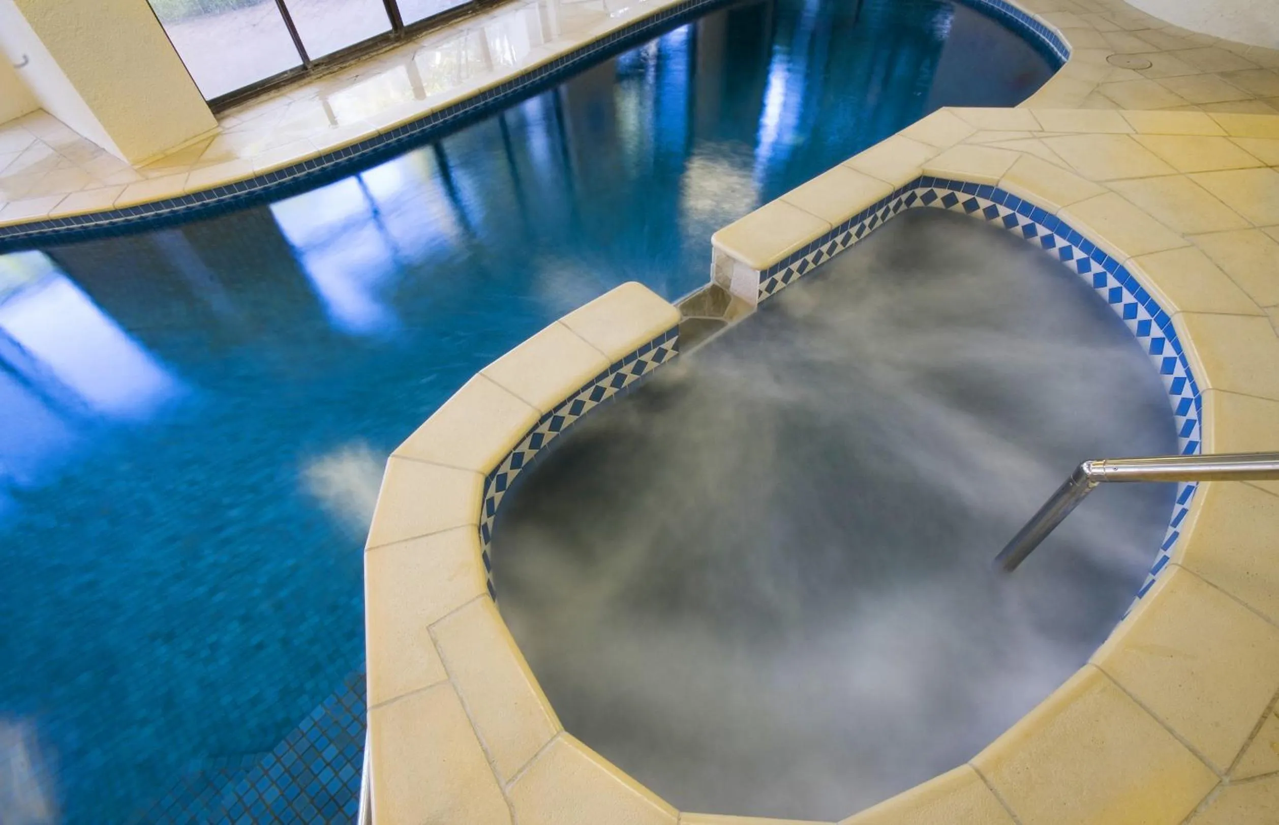 Swimming pool in Headland Tropicana Resort