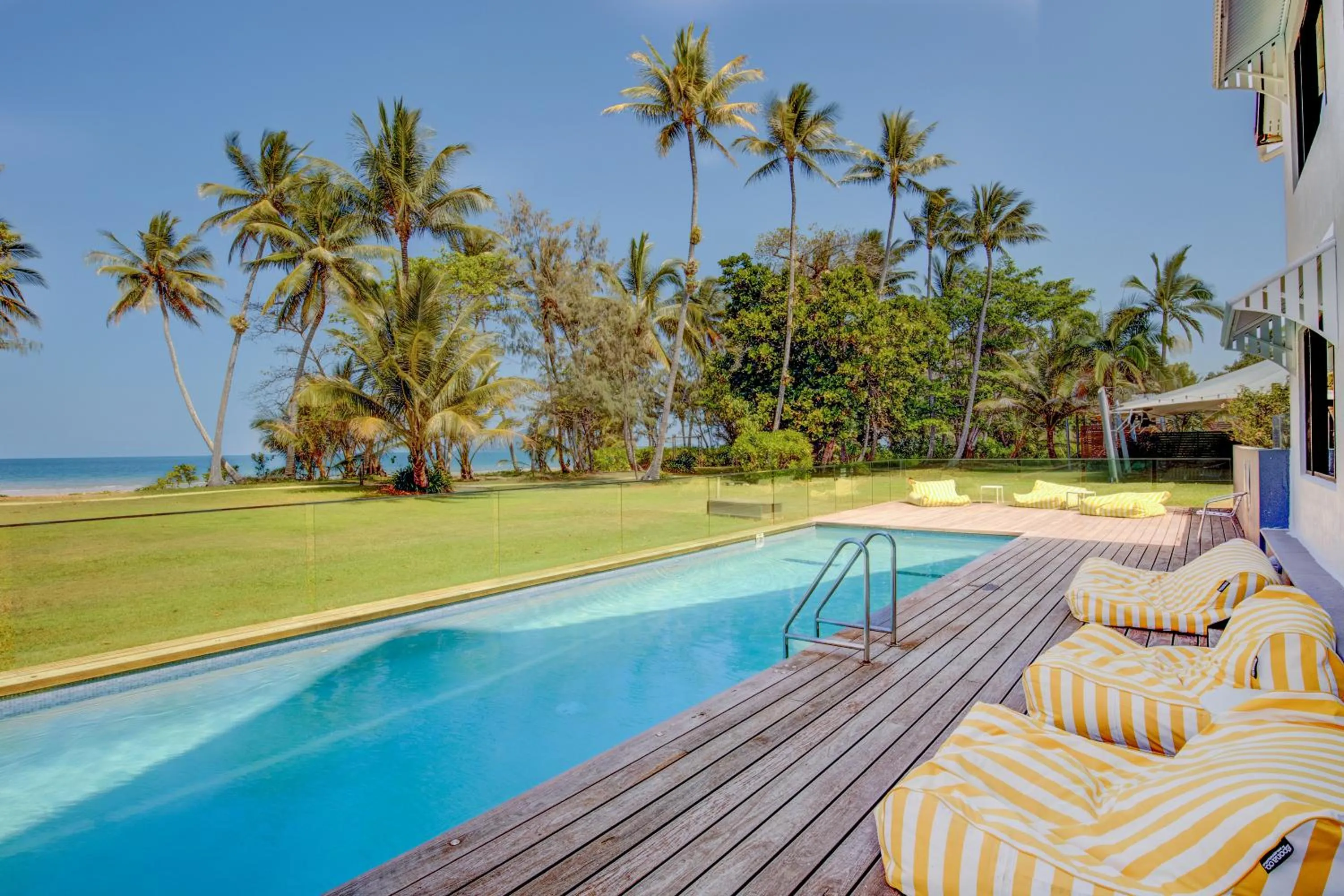 Swimming pool in Castaways Resort & Spa On Mission Beach