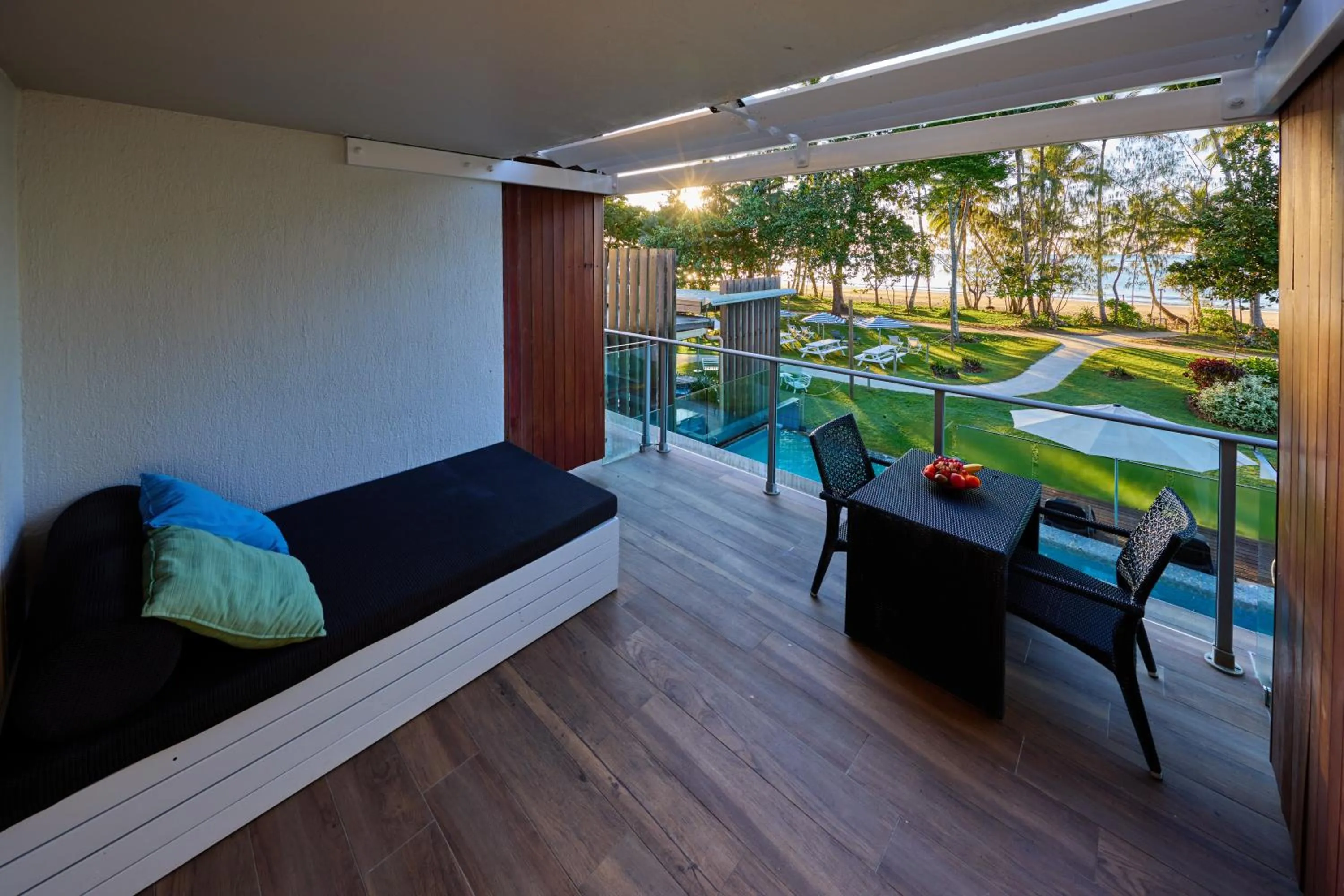 Castaways Resort & Spa On Mission Beach