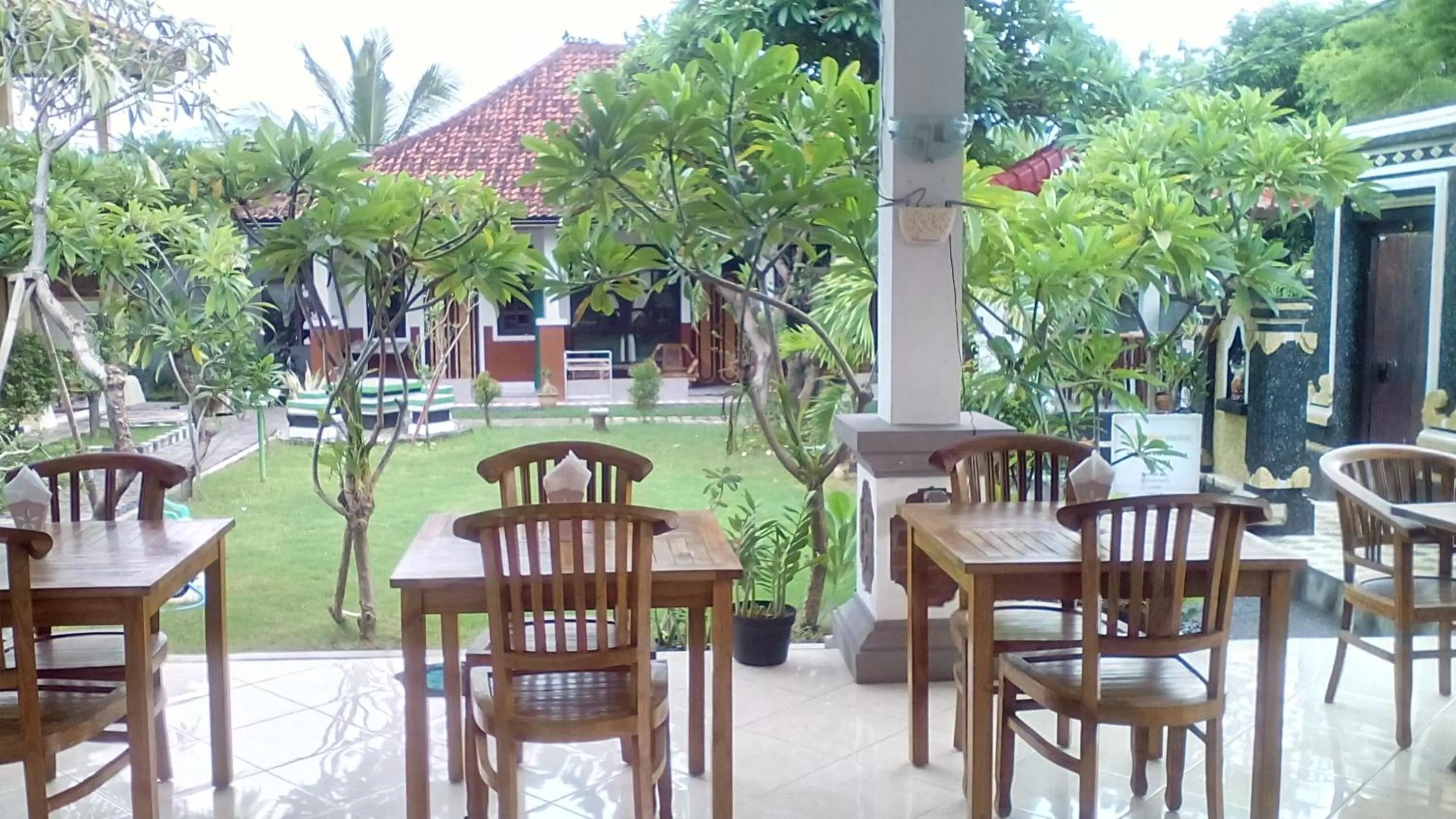 Restaurant/places to eat in Puri Mandhara Lovina