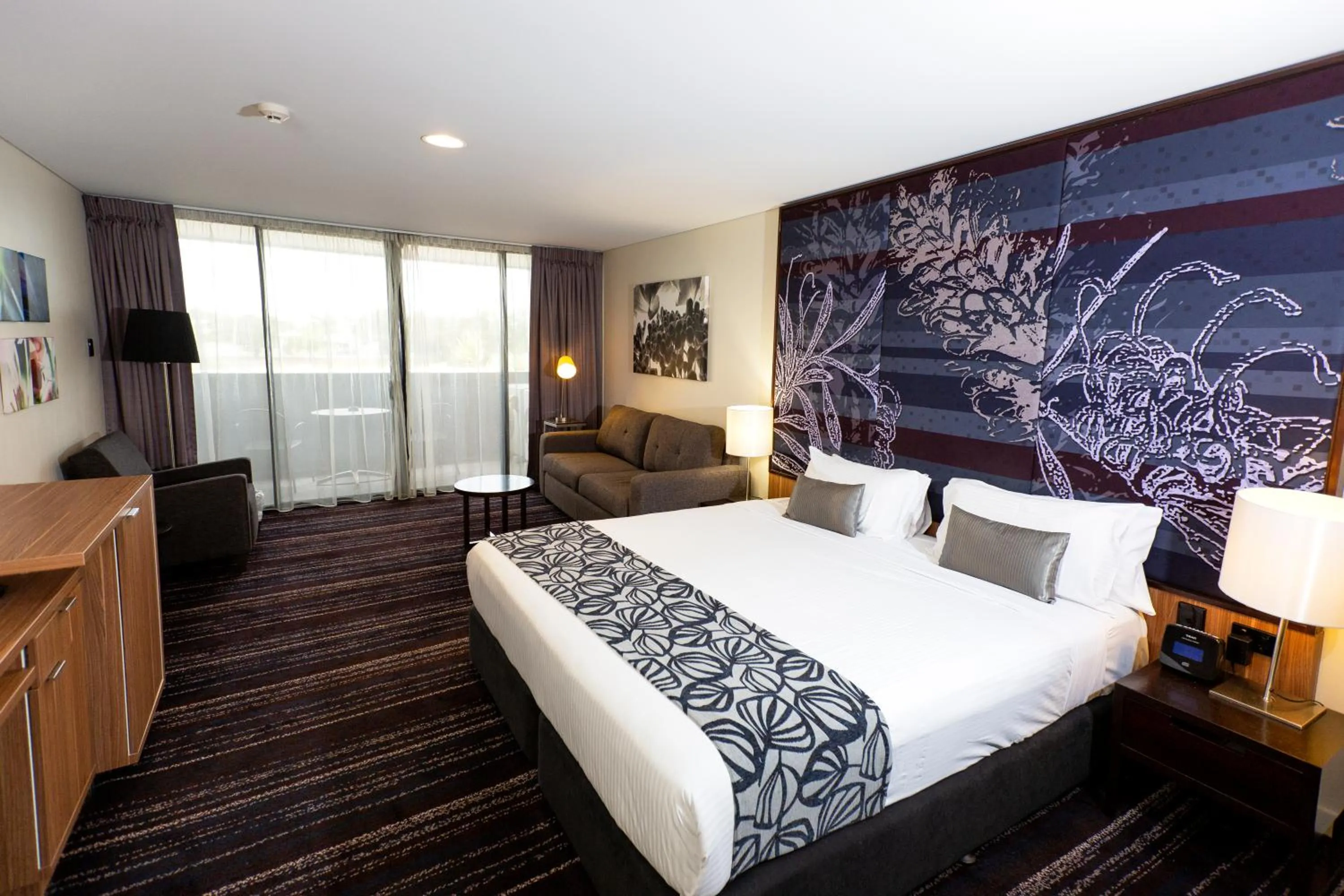 Balcony/Terrace, Bed in Mantra Gladstone