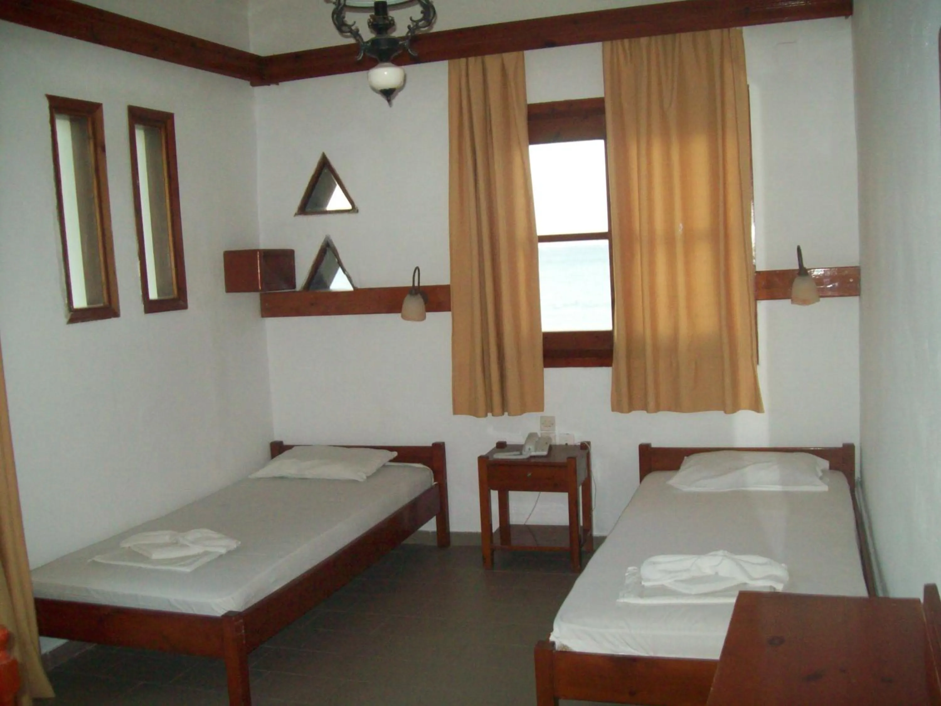 Day, Bed in Kato Stalos Beach