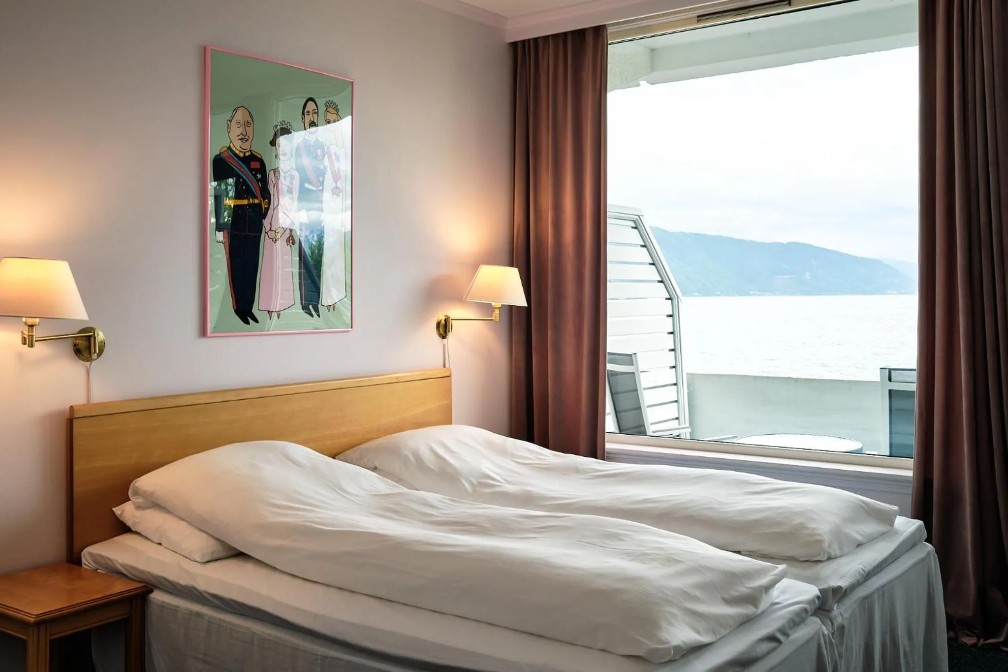 Bed in Balestrand Hotel