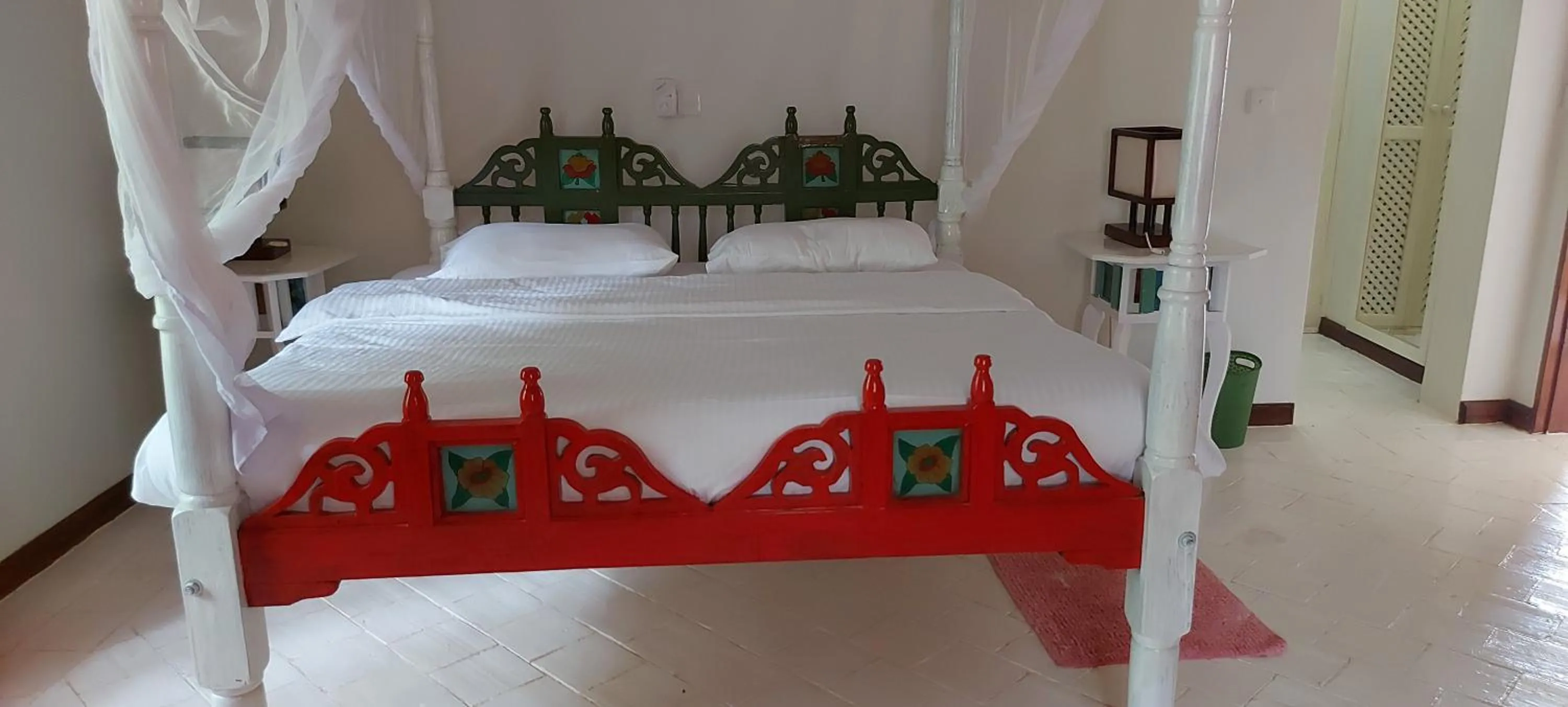 Bed in The Villa Mela, Malindi
