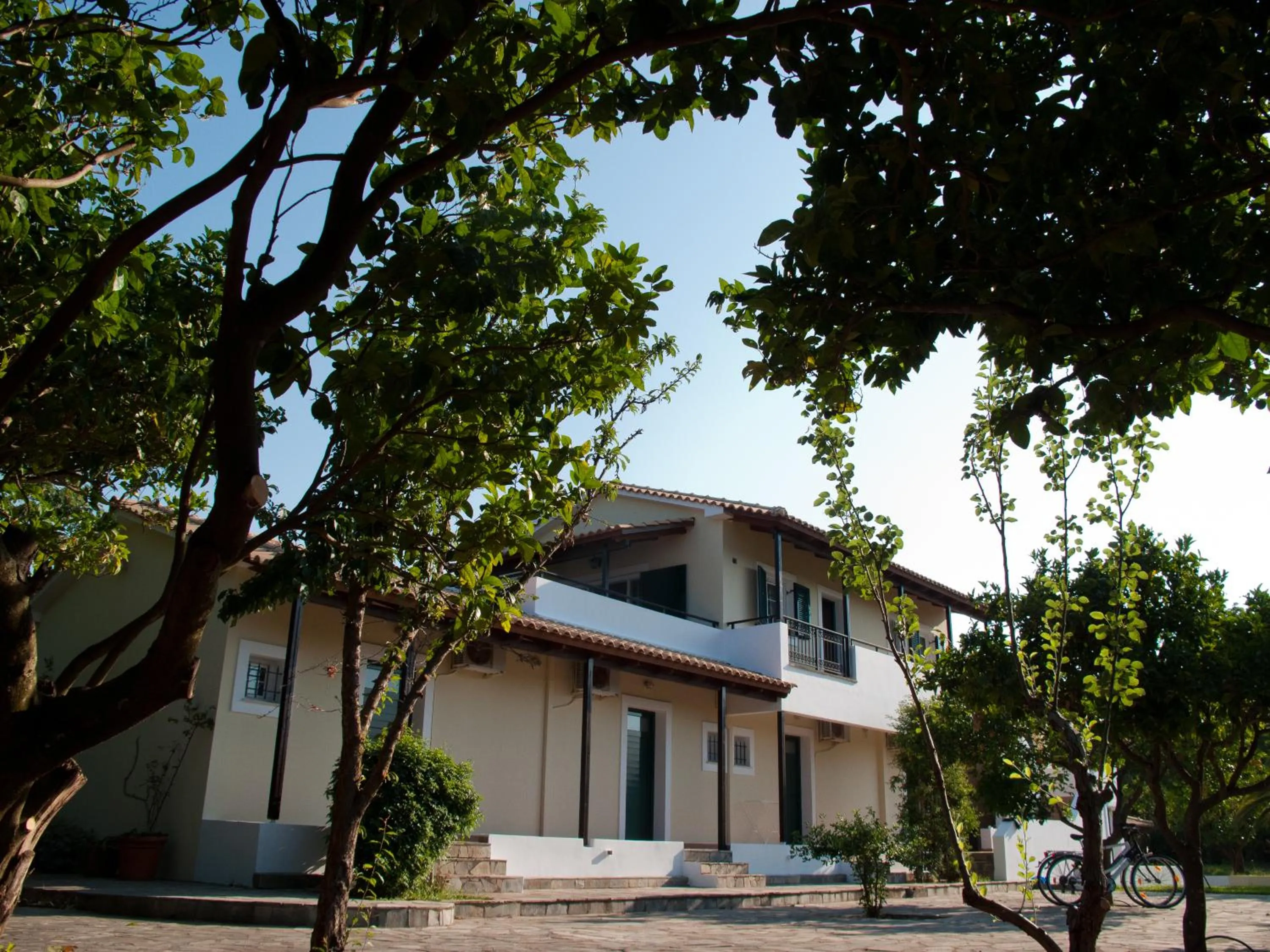 Patio in Inglessata Rose