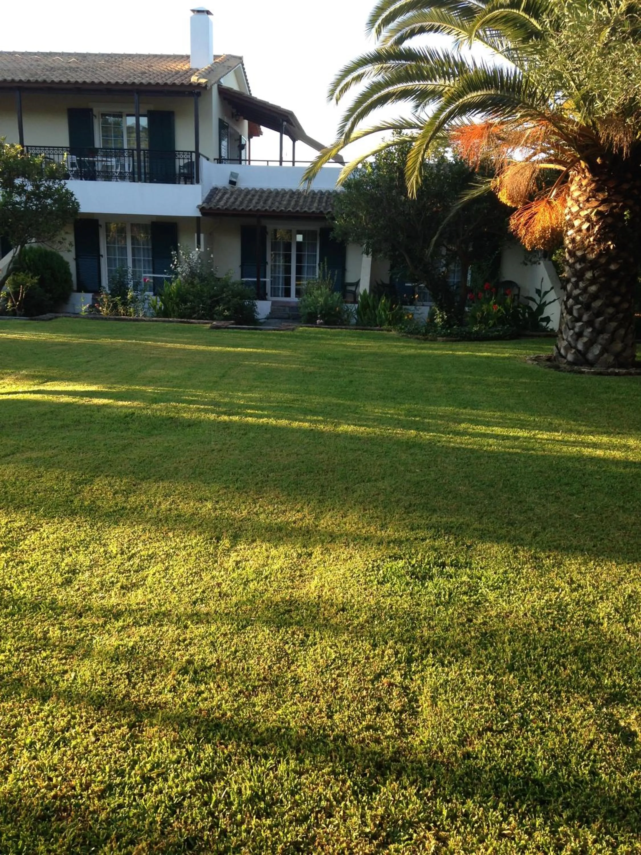 Facade/entrance in Inglessata Rose