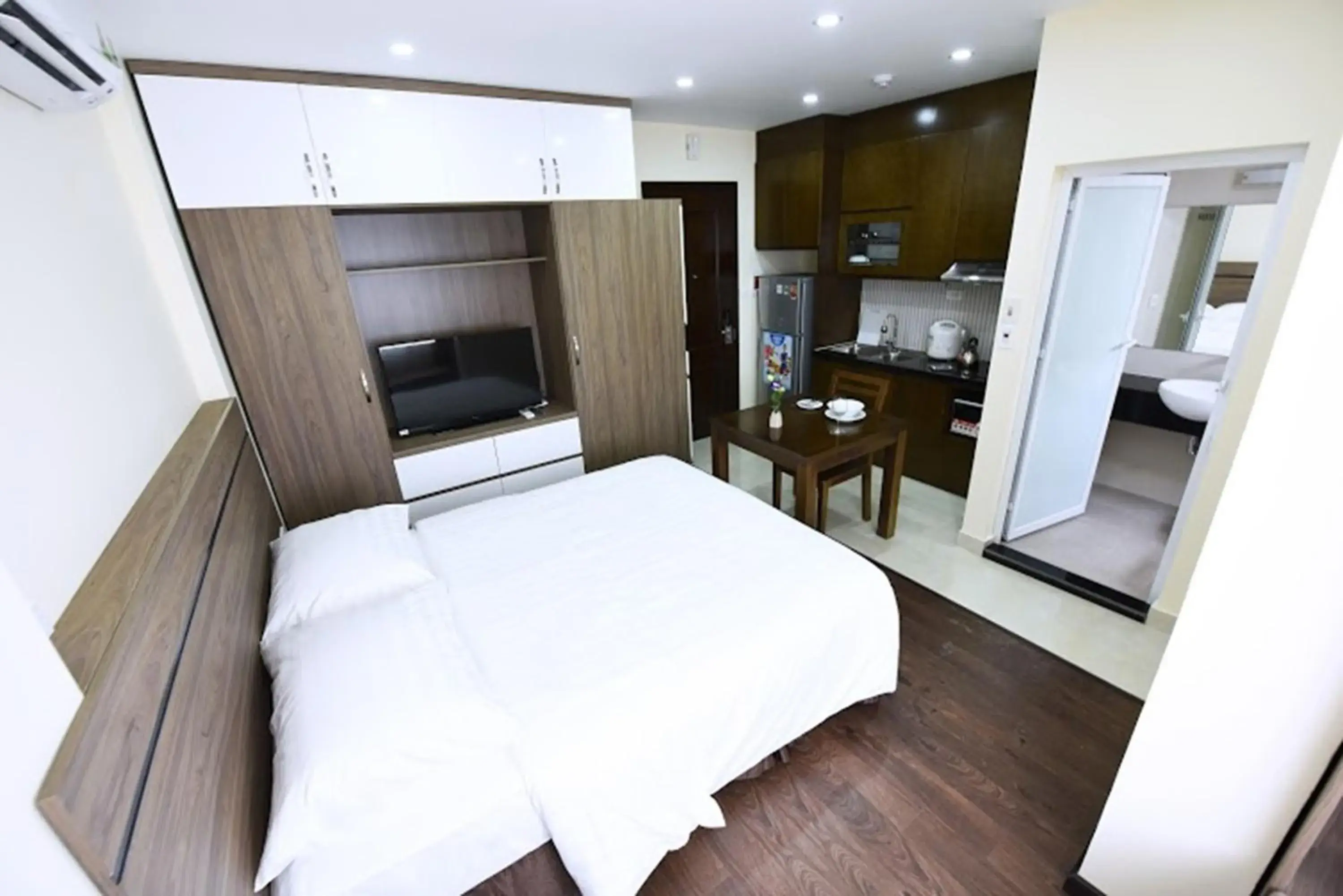 Bedroom, Bed in Granda Legend Apartment Bedroom, Bed in Granda Legend Apartment