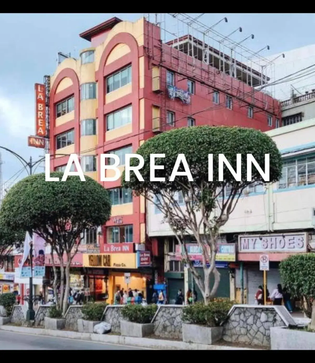 Property building in La Brea Inn Property building in La Brea Inn