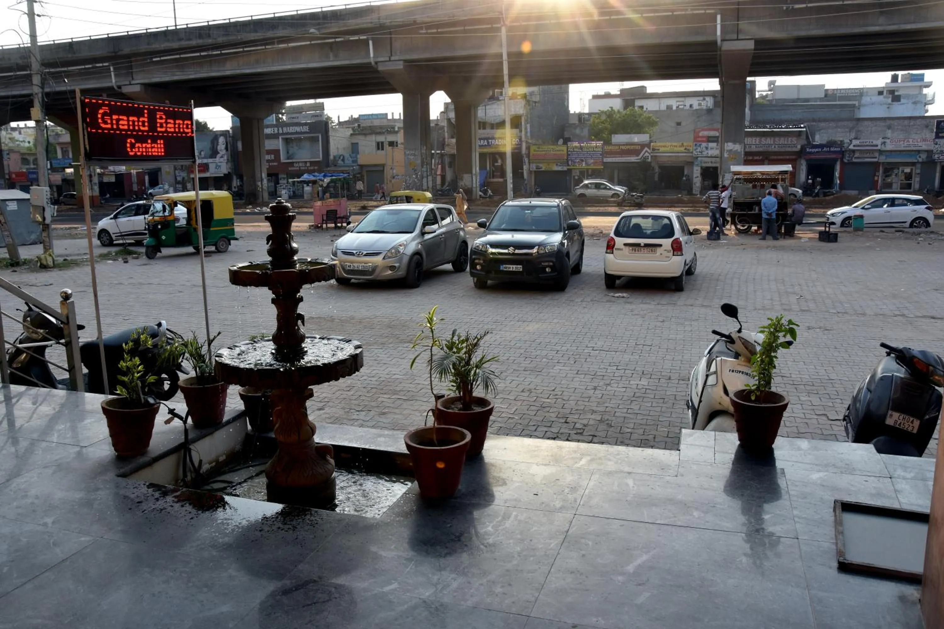 Parking in Hotel D Plaza