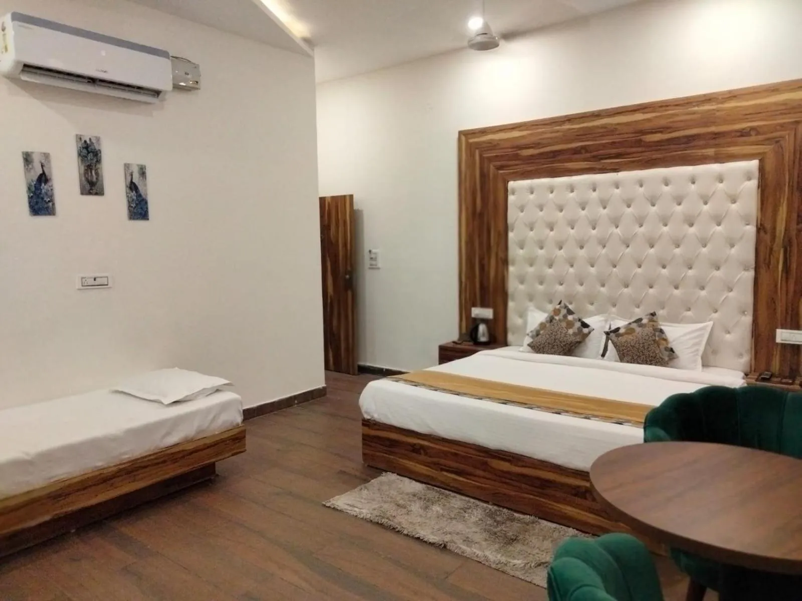 Family in Hotel D Plaza