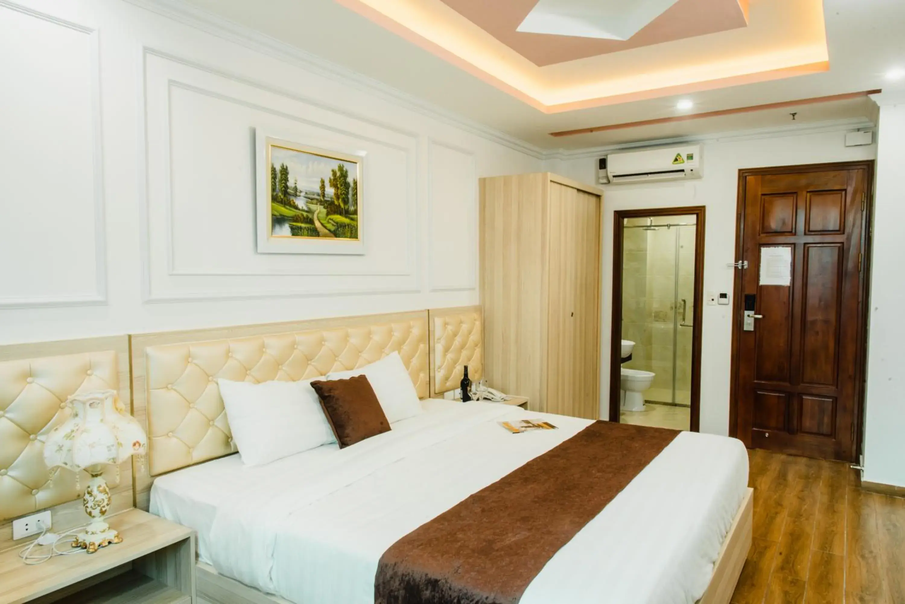 Bedroom, Bed in Vu Linh Hotel Bedroom, Bed in Vu Linh Hotel