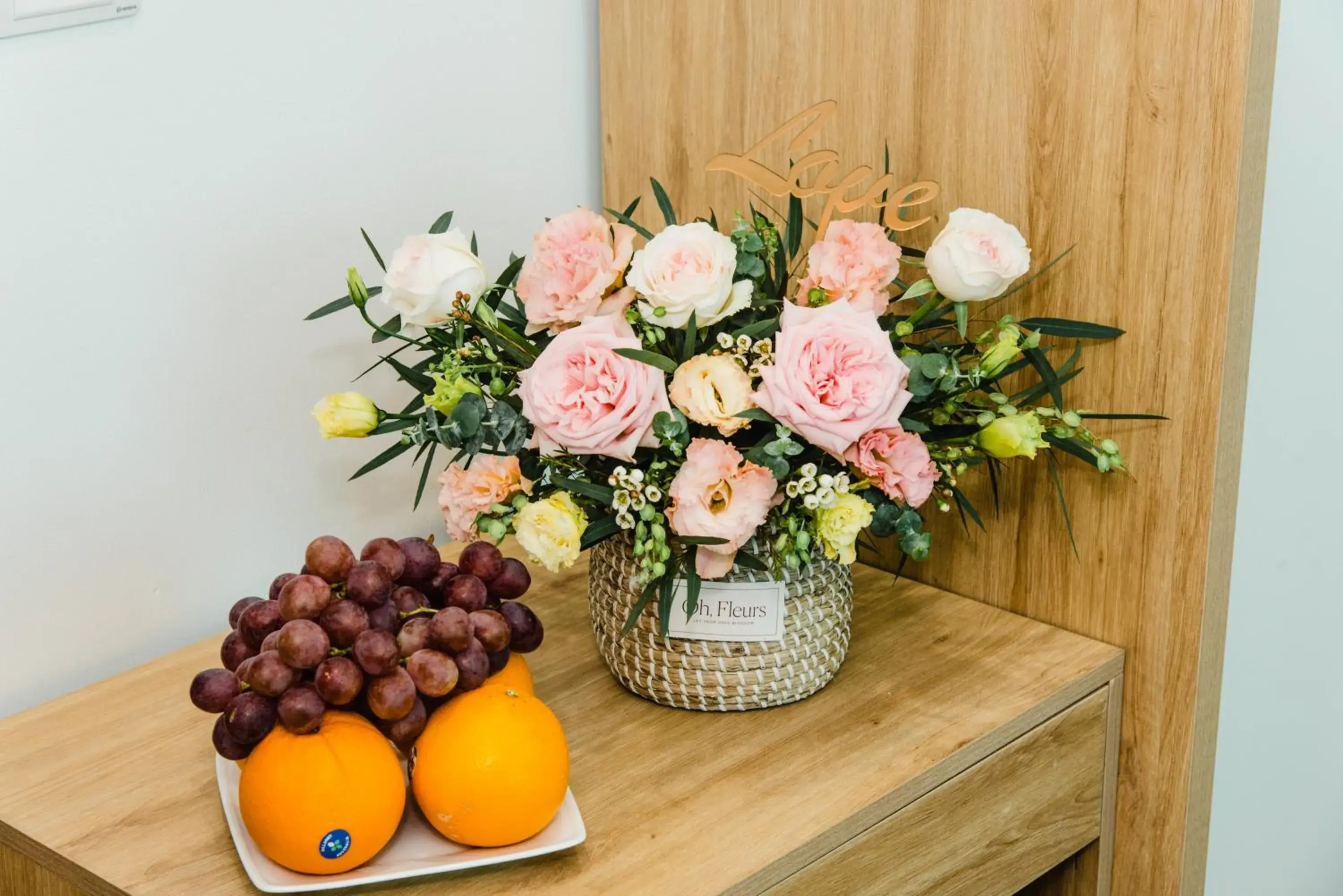 Decorative detail in Vu Linh Hotel Decorative detail in Vu Linh Hotel