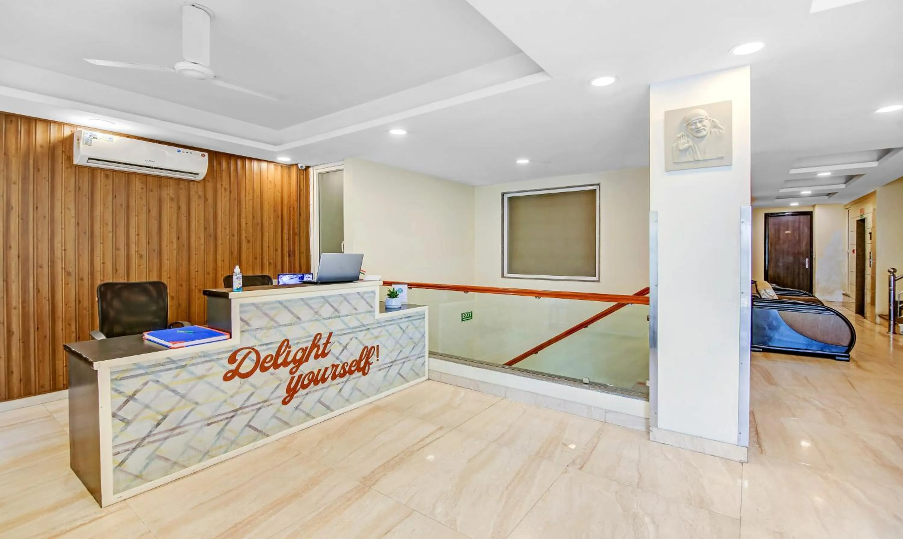 Lobby or reception in Treebo Sai Village Gold Souk - Sec 43