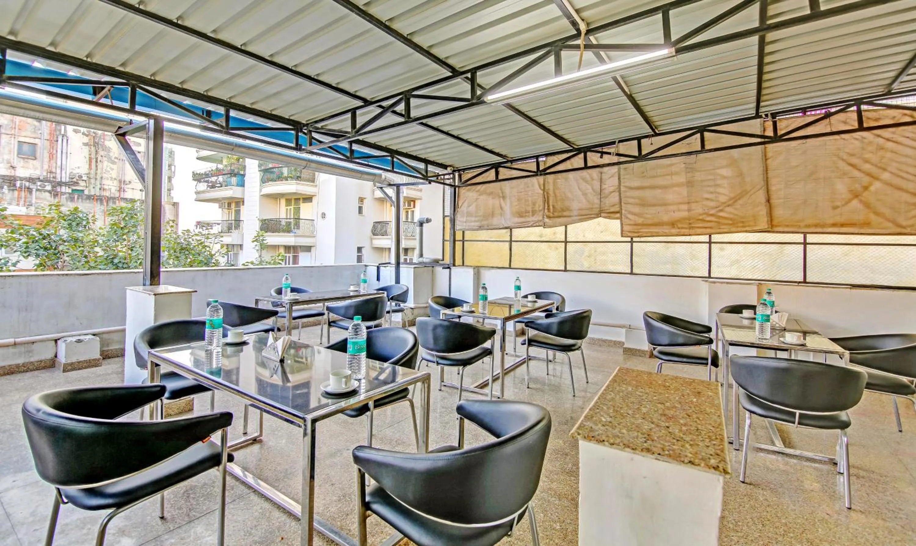 Restaurant/places to eat in Treebo Sai Village Gold Souk - Sec 43