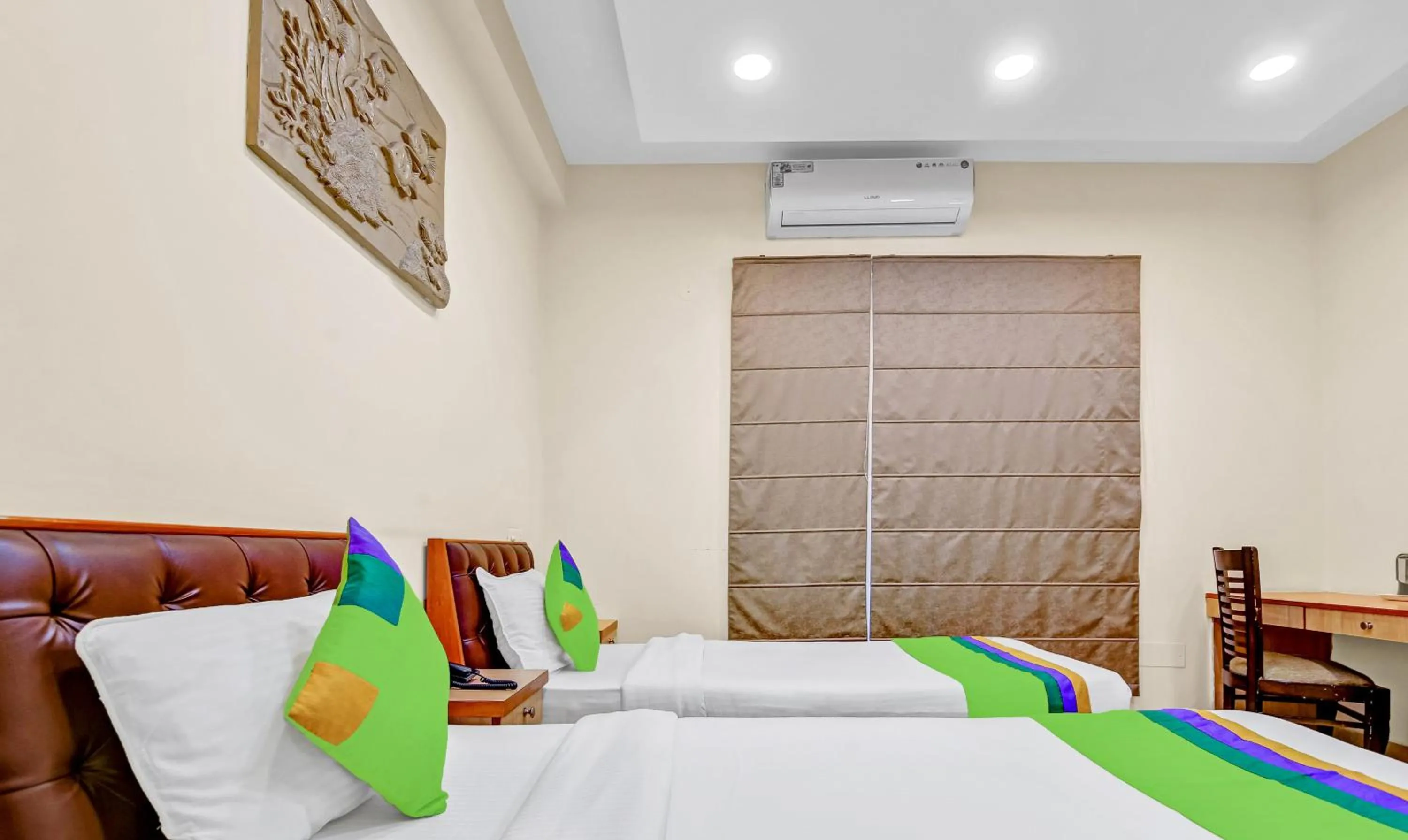 Bedroom, Bed in Treebo Sai Village Gold Souk - Sec 43