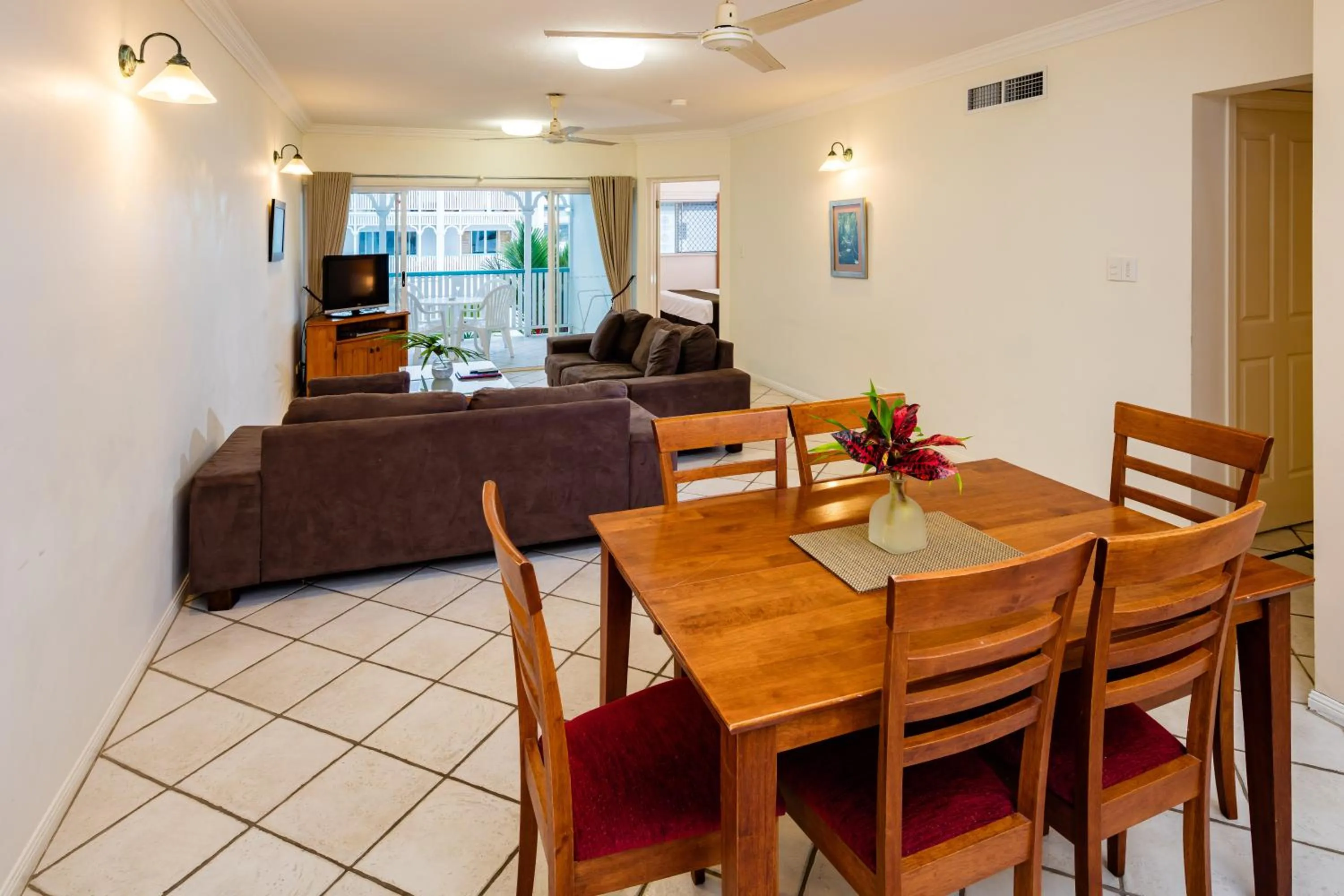 Dining area in City Terraces Cairns