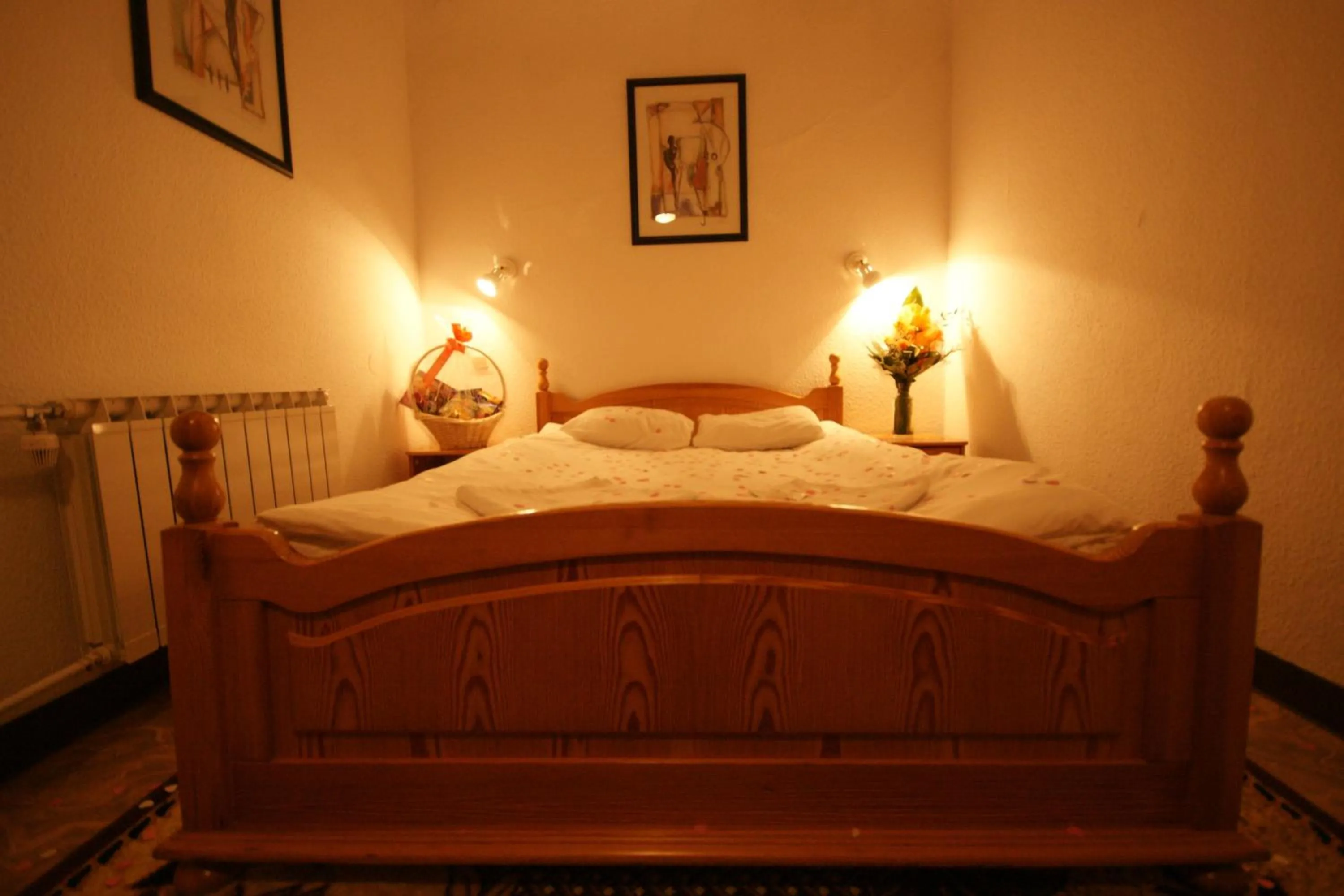 Bed in Zajazd Wrota Lasu