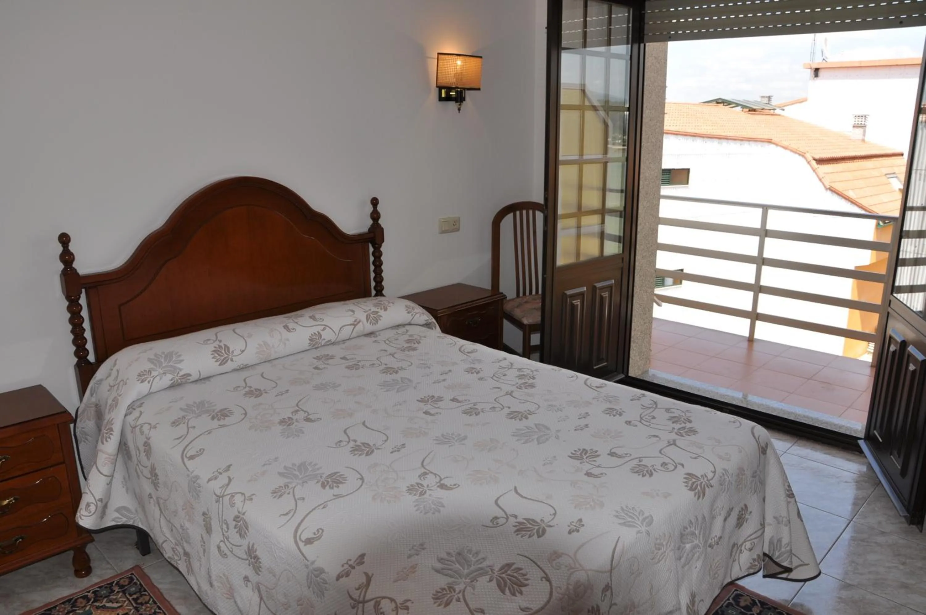 Photo of the whole room in Hostal Mourelos