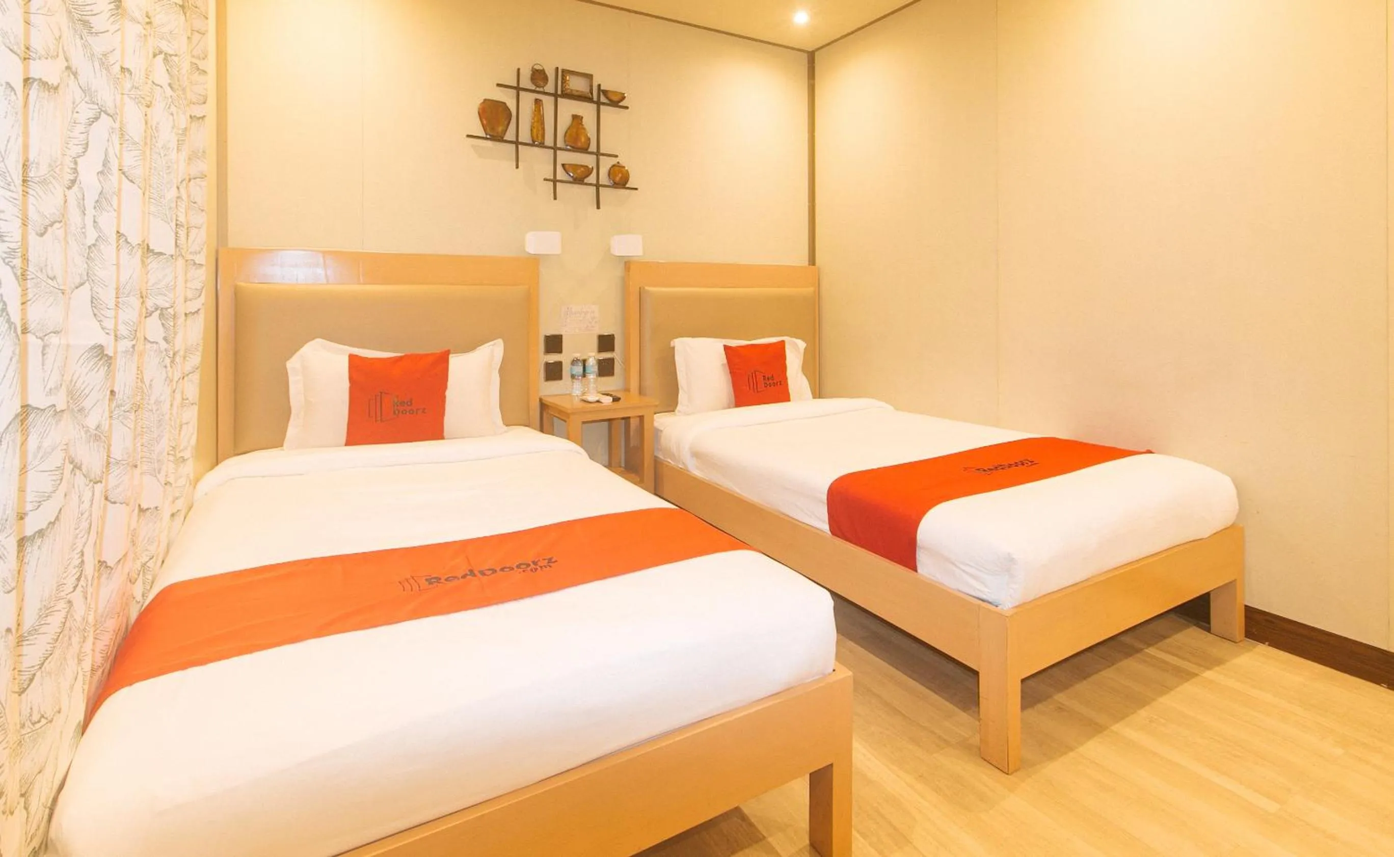 Bed in RedDoorz Plus @ AS Fortuna Cebu
