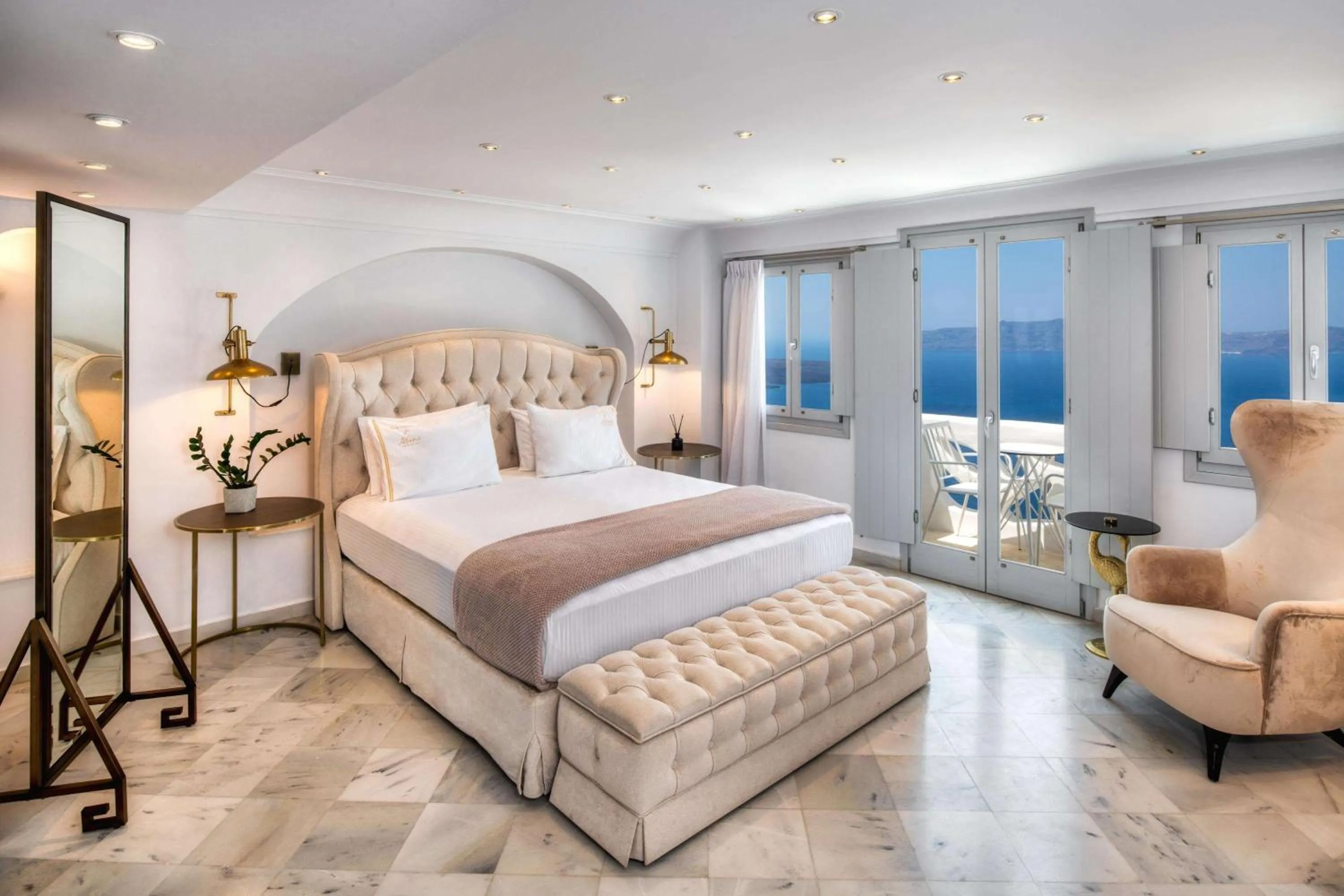 Bedroom, Bed in Athina Luxury Suites
