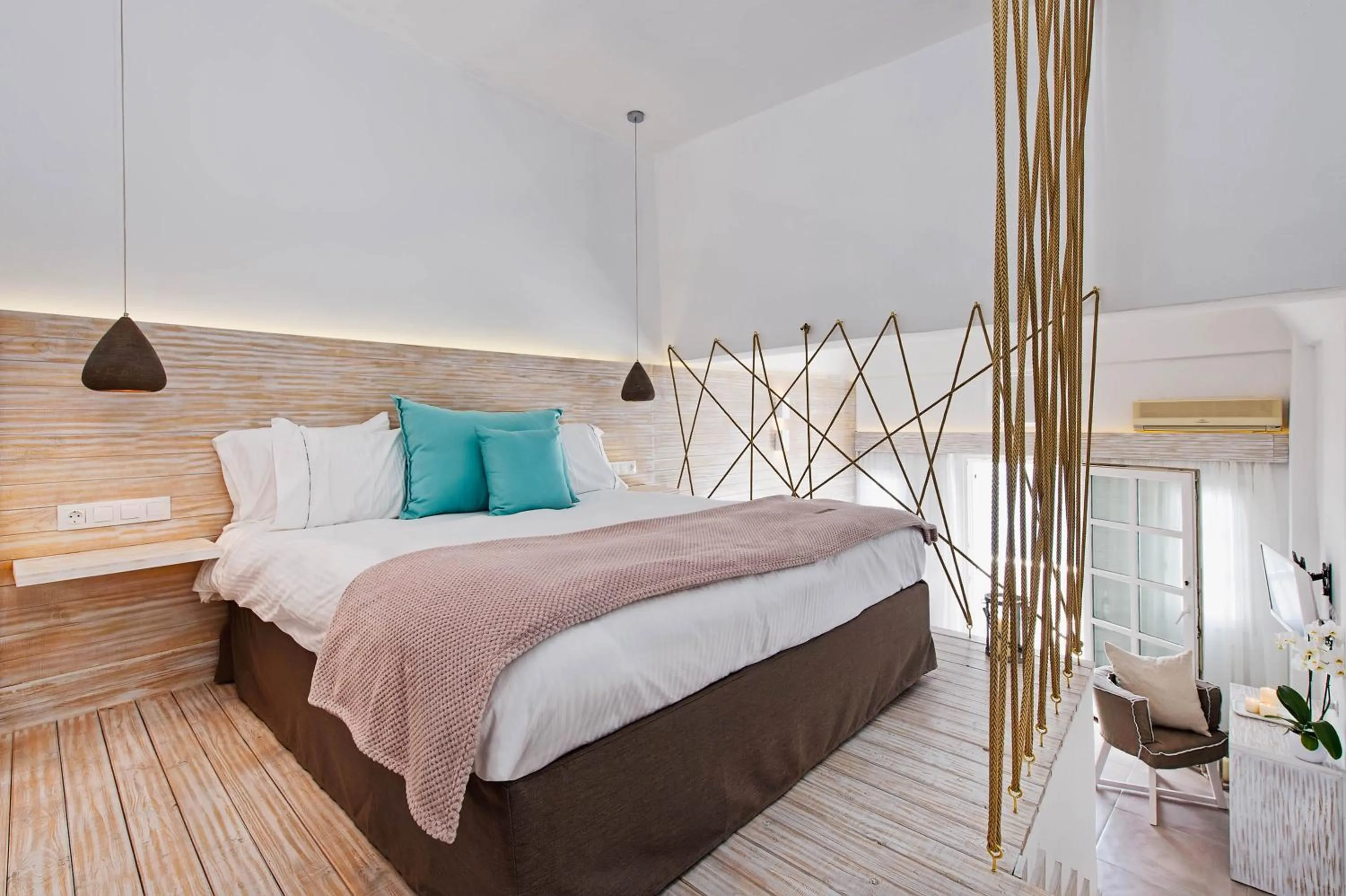 Bedroom, Bed in Athina Luxury Suites