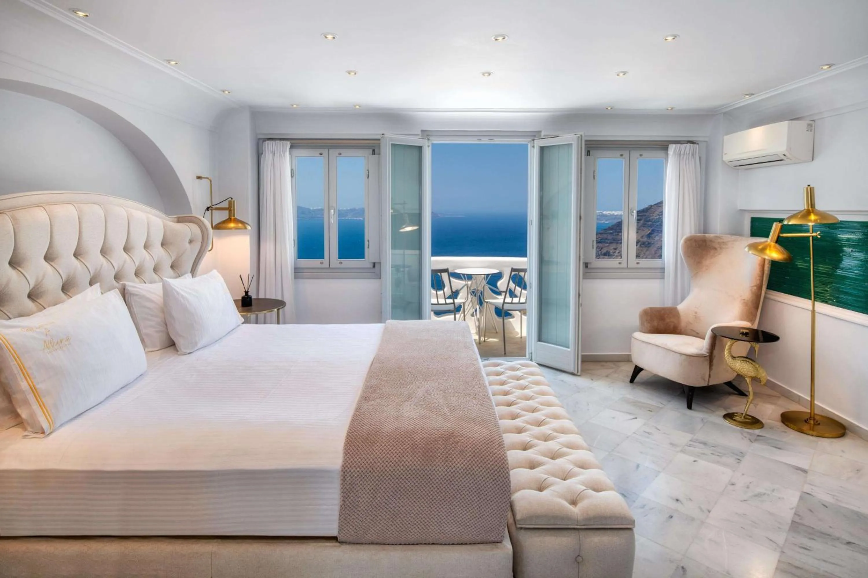 Bedroom, Bed in Athina Luxury Suites