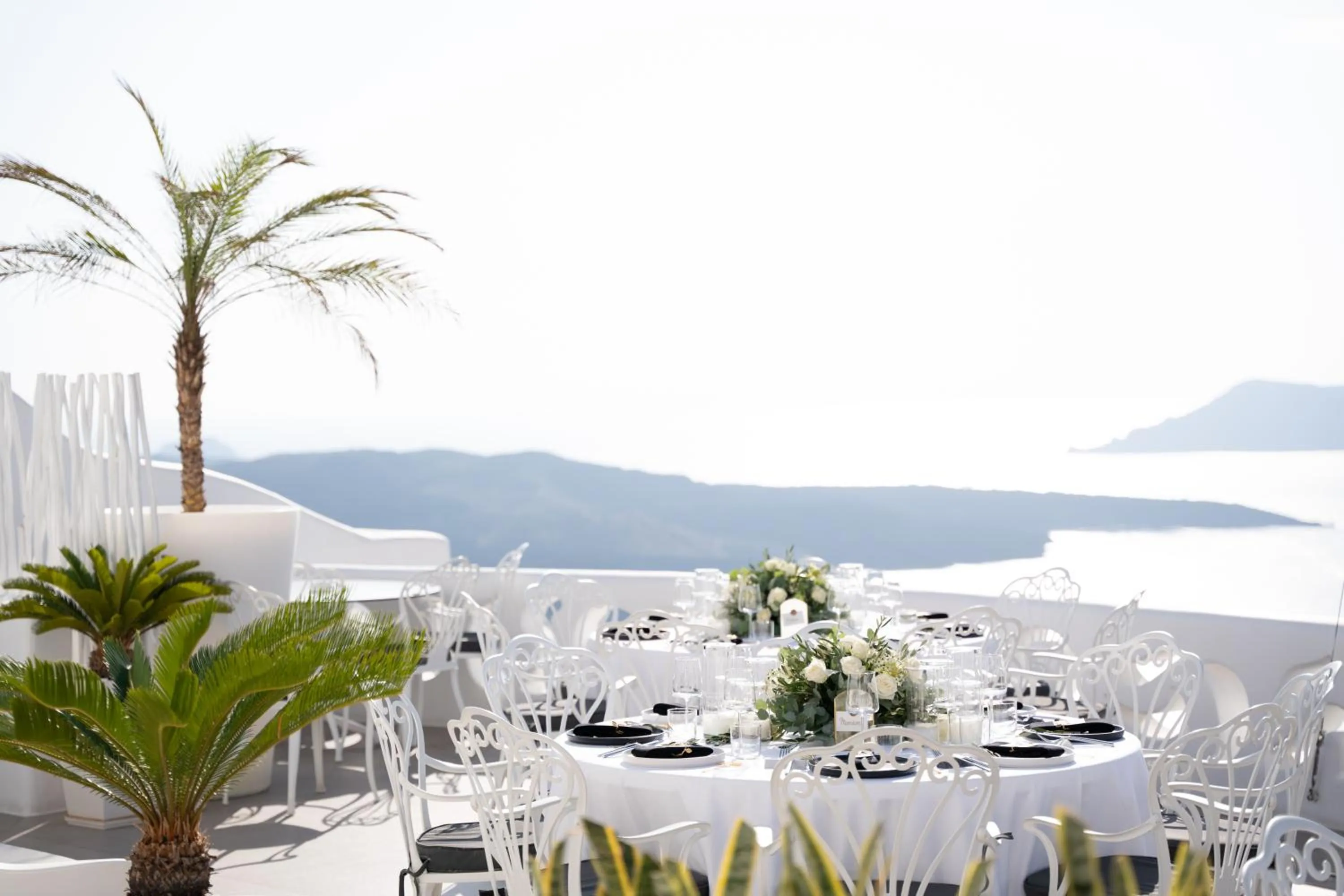 Restaurant/places to eat in Athina Luxury Suites