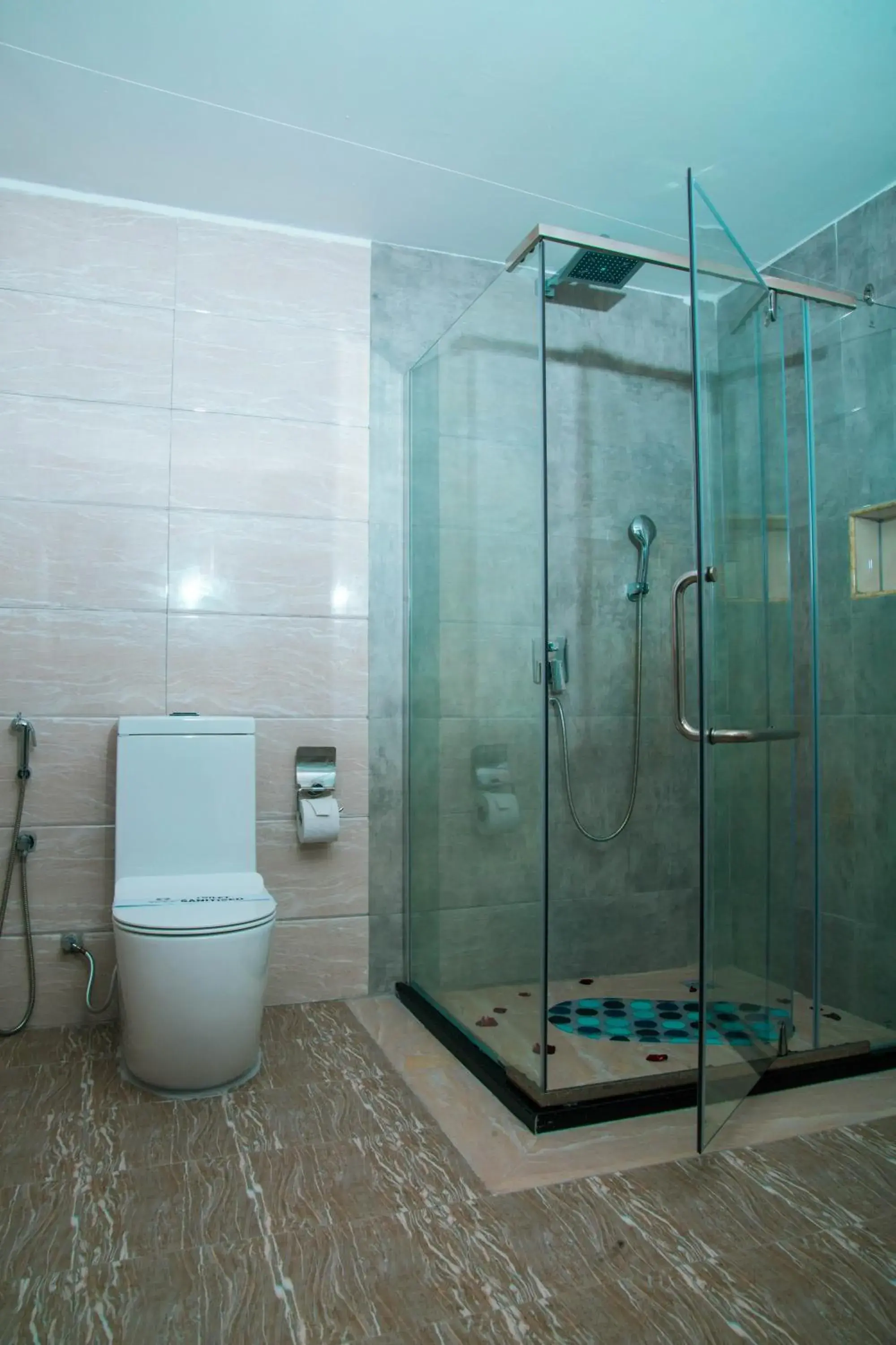 Deluxe King Room in Tiffany Diamond Hotels LTD - Makunganya Deluxe King Room in Tiffany Diamond Hotels LTD - Makunganya