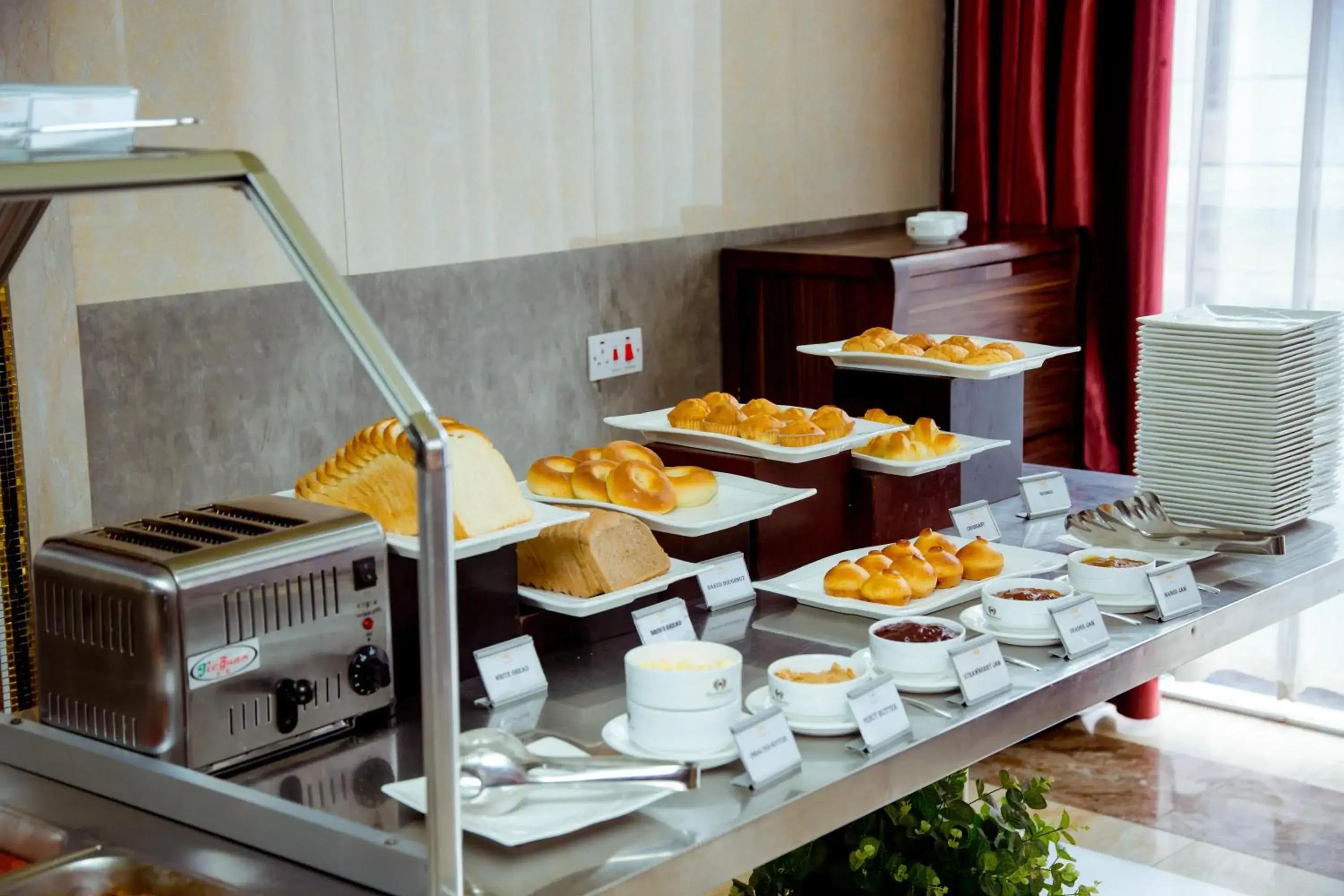 Breakfast in Tiffany Diamond Hotels LTD - Makunganya Breakfast in Tiffany Diamond Hotels LTD - Makunganya