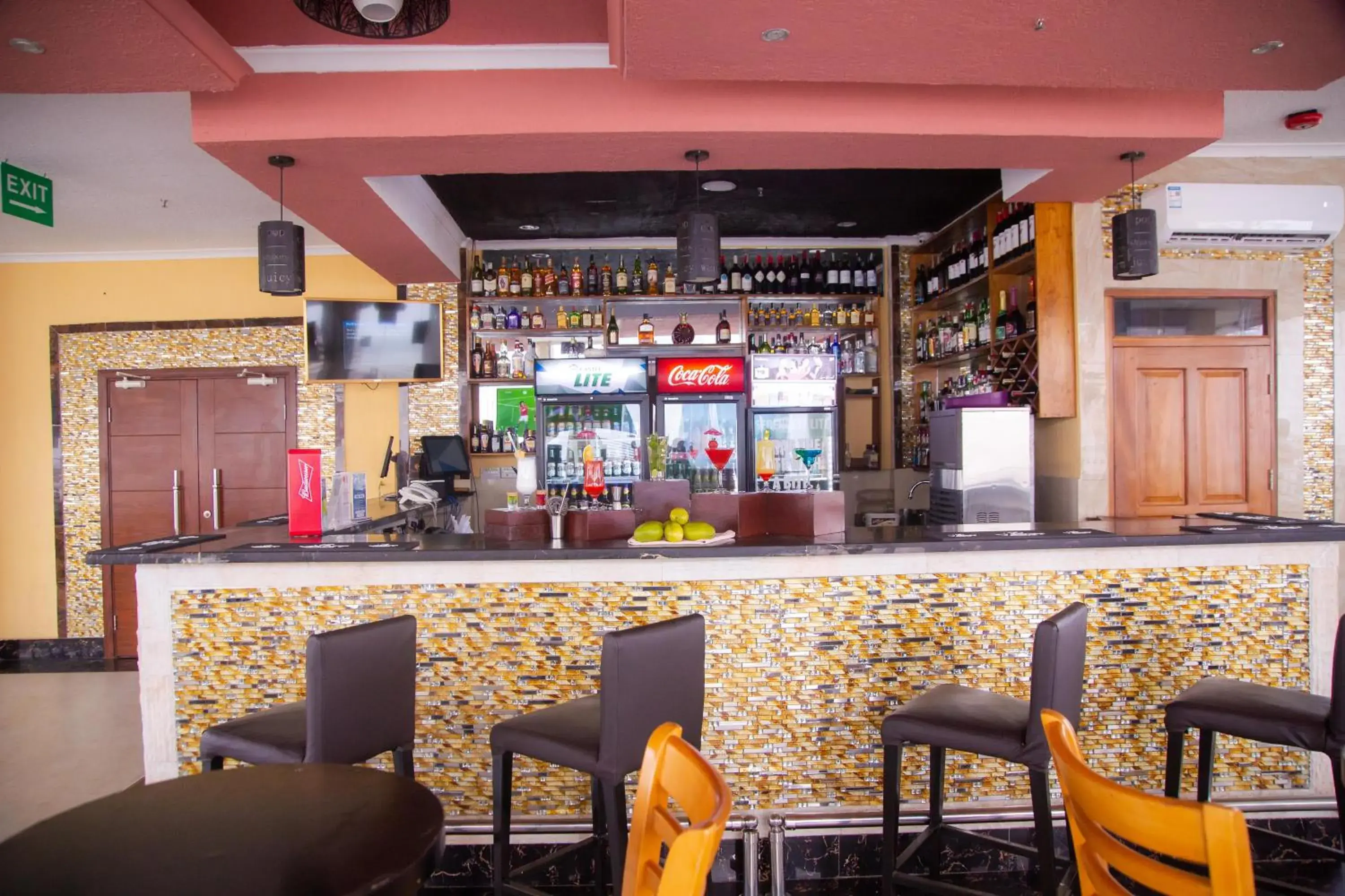 Lounge or bar in Tiffany Diamond Hotels LTD - Makunganya Lounge or bar in Tiffany Diamond Hotels LTD - Makunganya