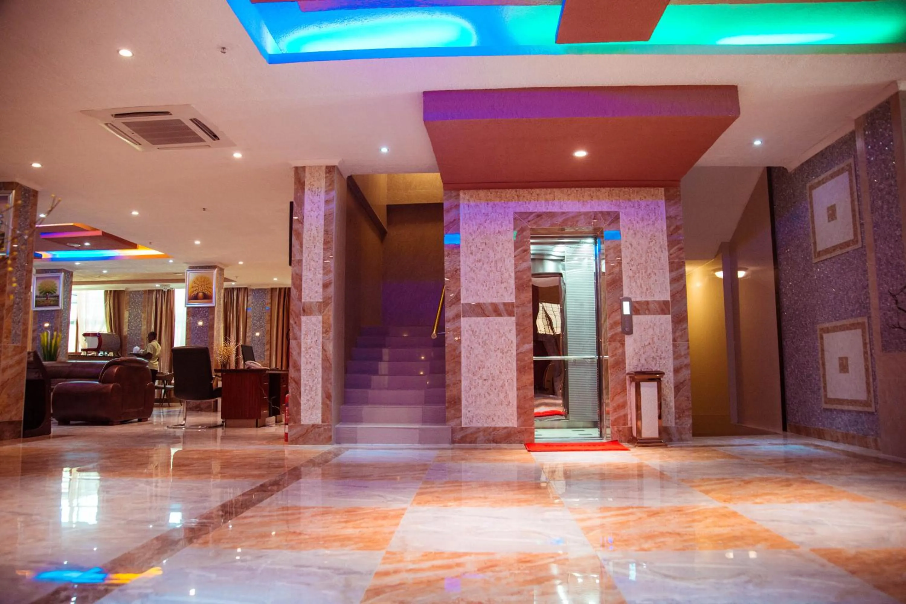 Lobby or reception in Tiffany Diamond Hotels LTD - Makunganya