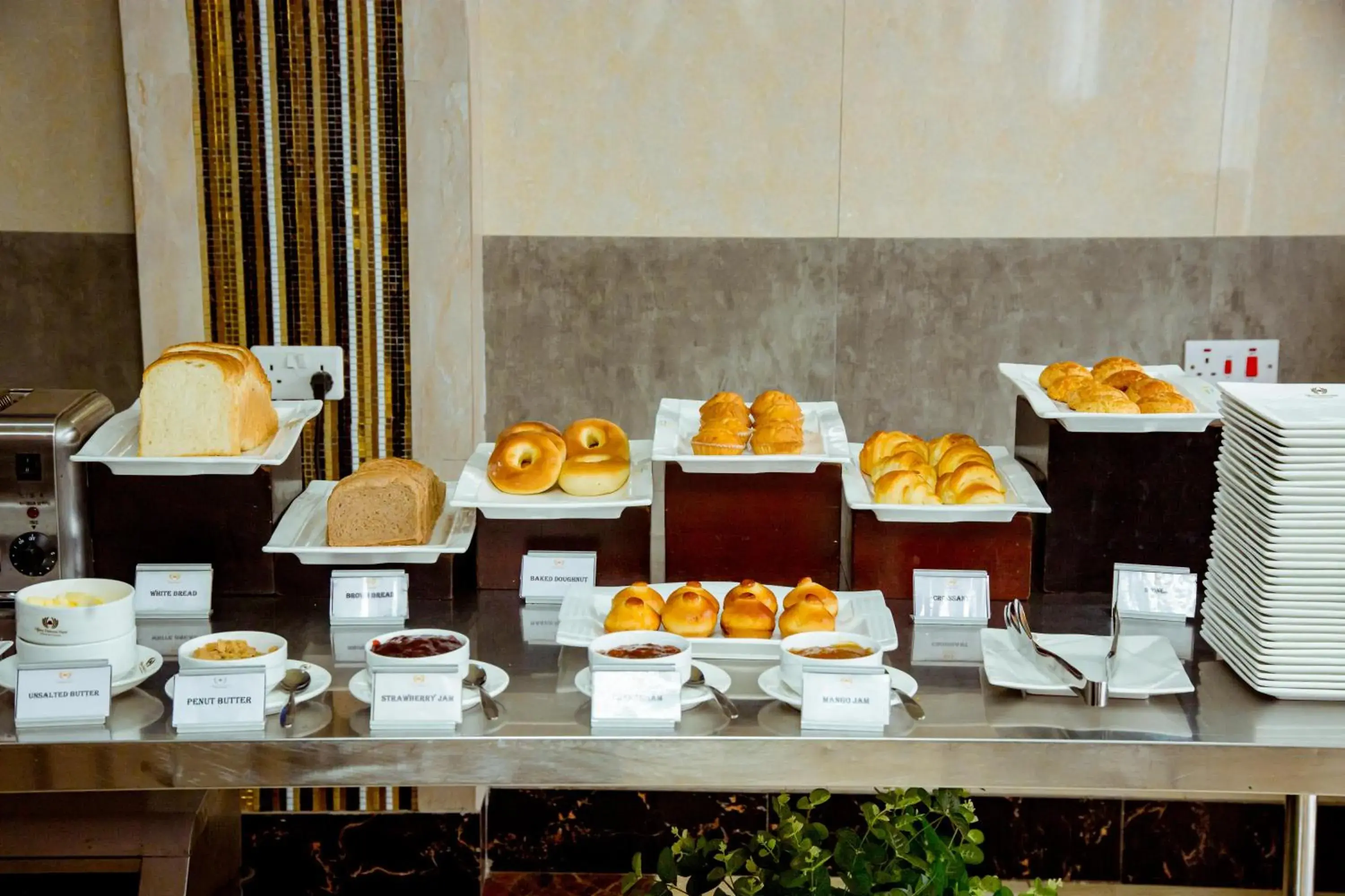 Buffet breakfast in Tiffany Diamond Hotels LTD - Makunganya Buffet breakfast in Tiffany Diamond Hotels LTD - Makunganya