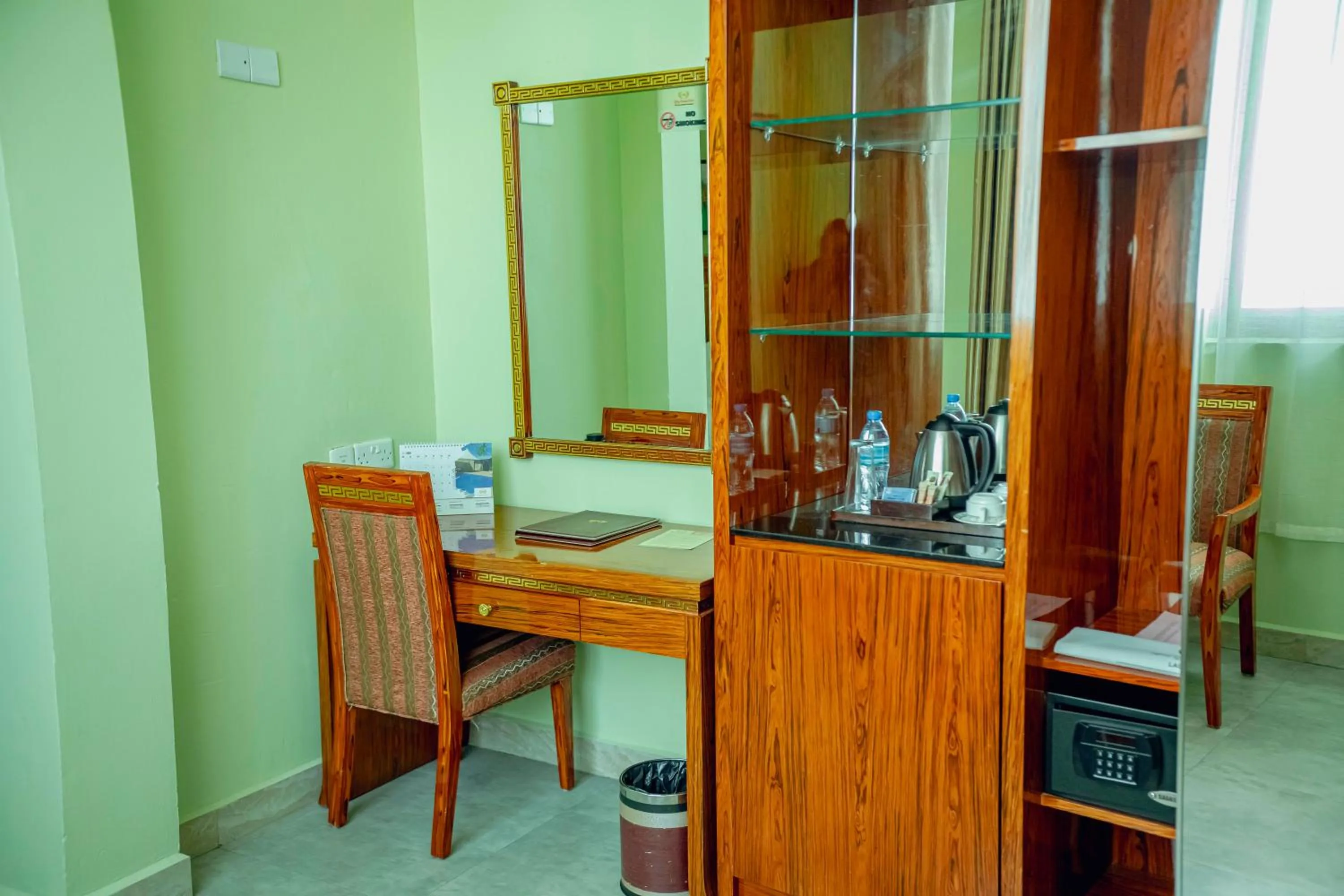 Tiffany Diamond Hotels LTD - Makunganya