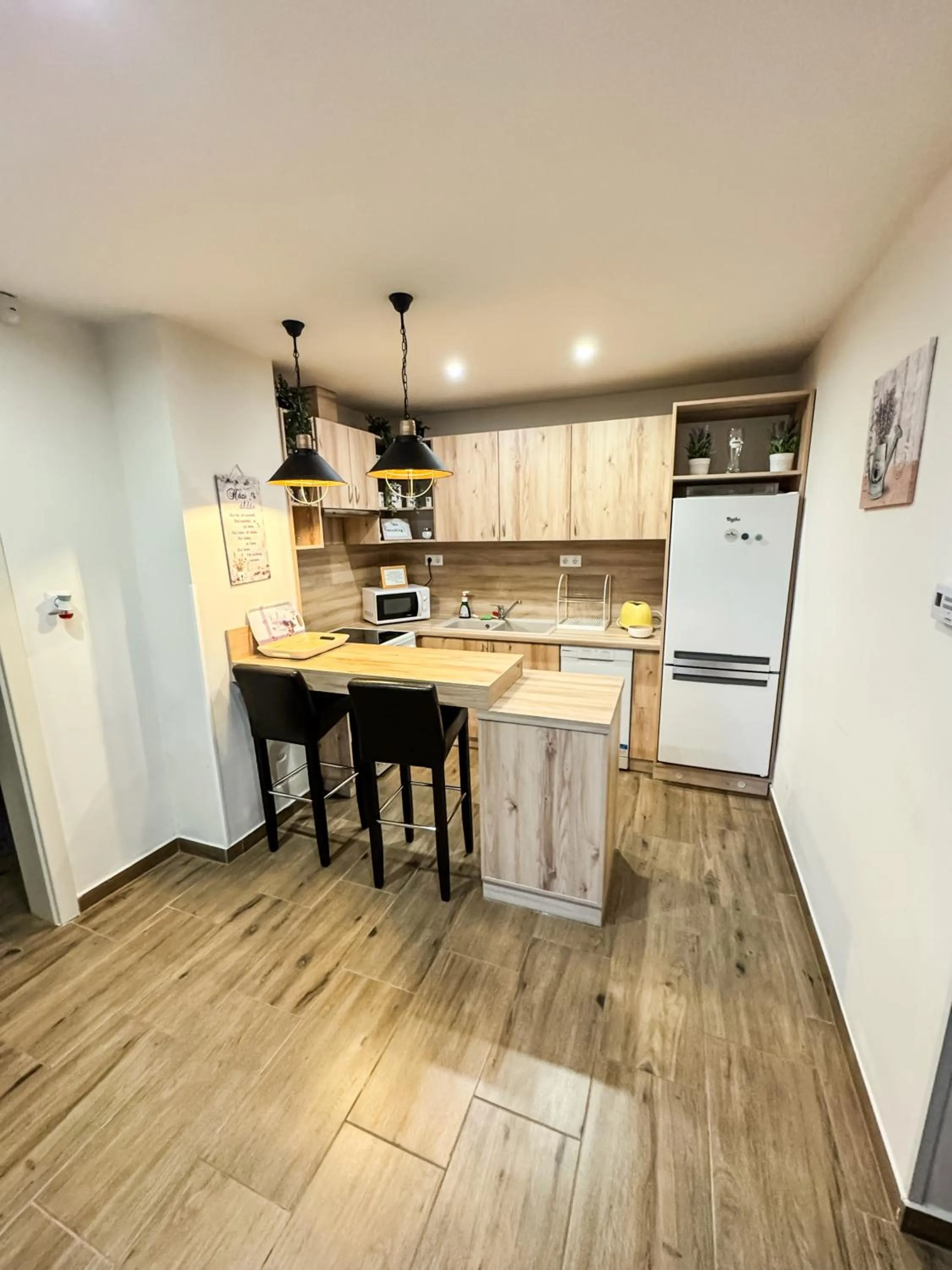 Dreko Panzió & Borbisztró