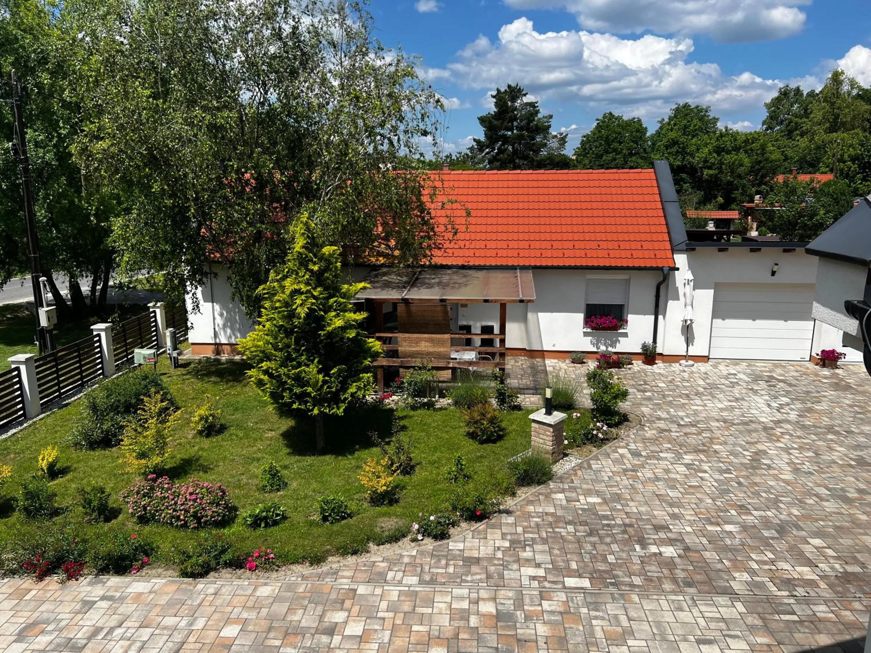 Garden view in Dreko Panzió & Borbisztró